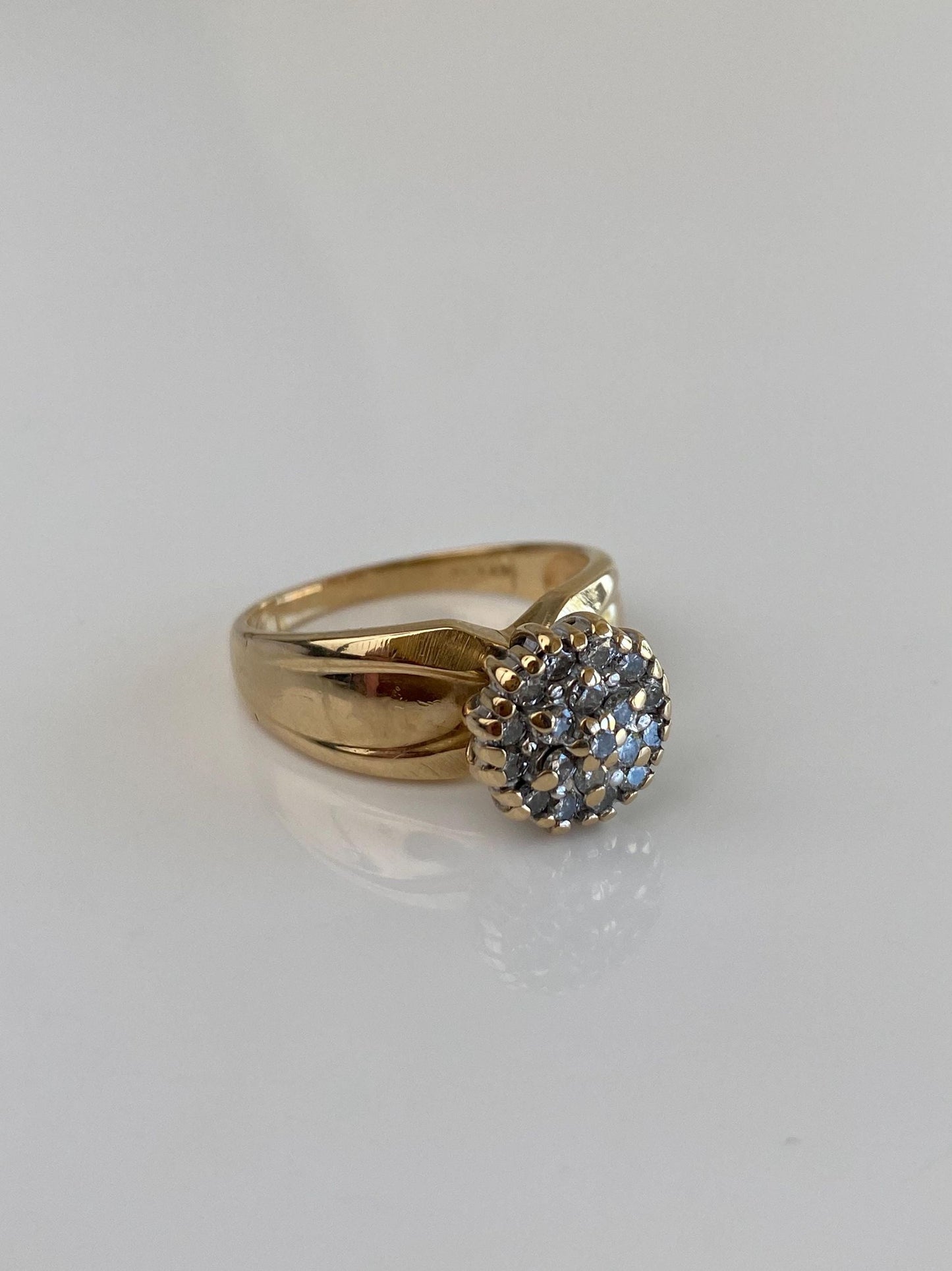 Vintage Solid 14k Yellow Gold Diamond Cluster Ring - Size 8