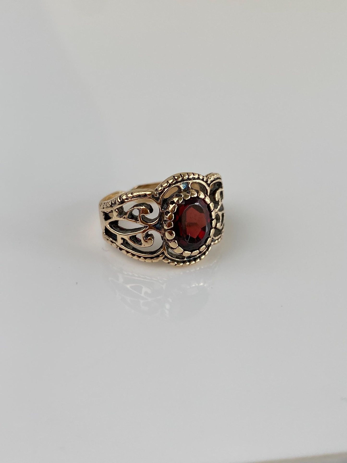 Vintage Solid 10k Yellow Gold Garnet Ring - Size 6.5