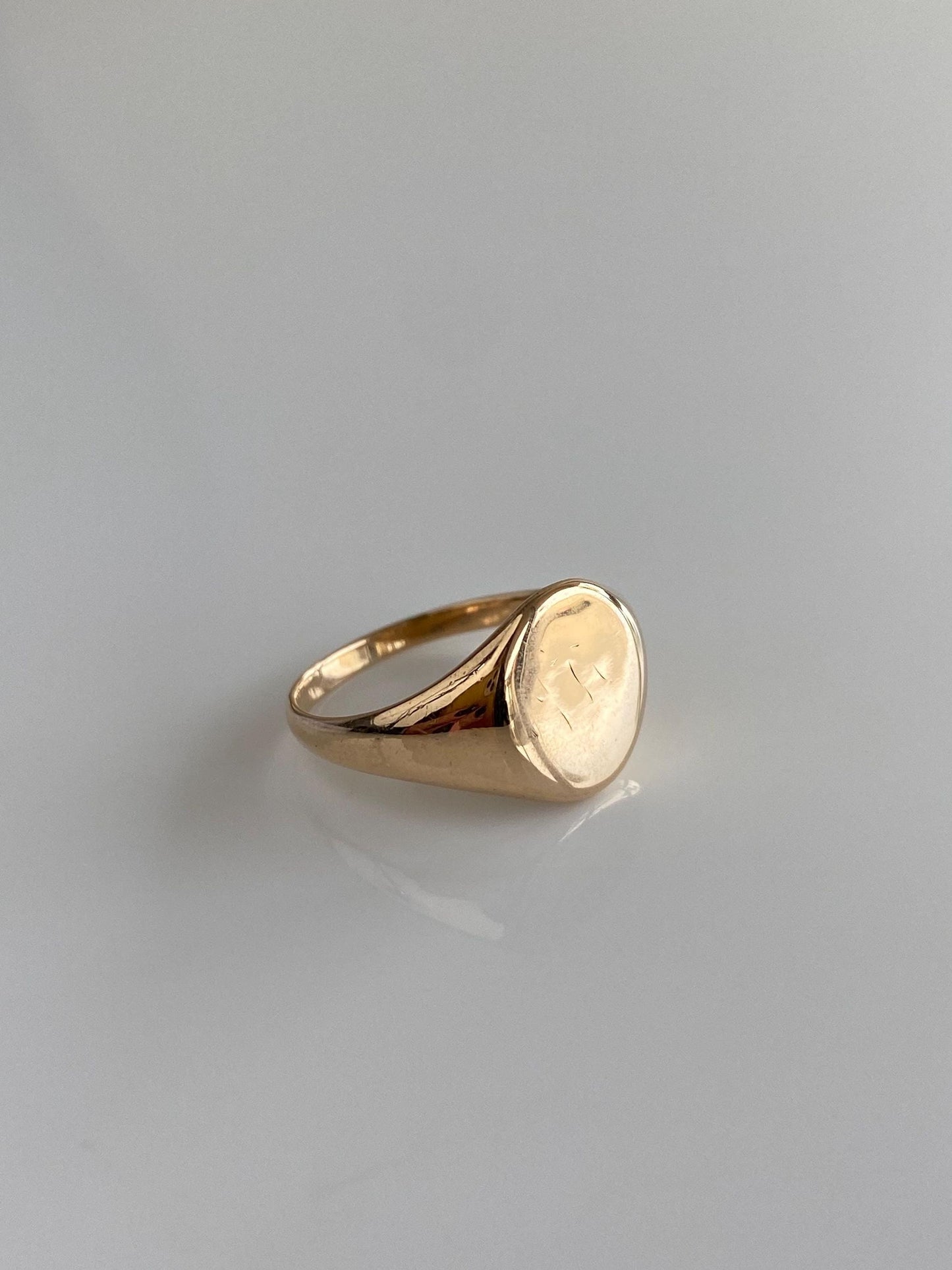 Vintage Solid 10k Yellow Gold Signet Ring - Size 4.75