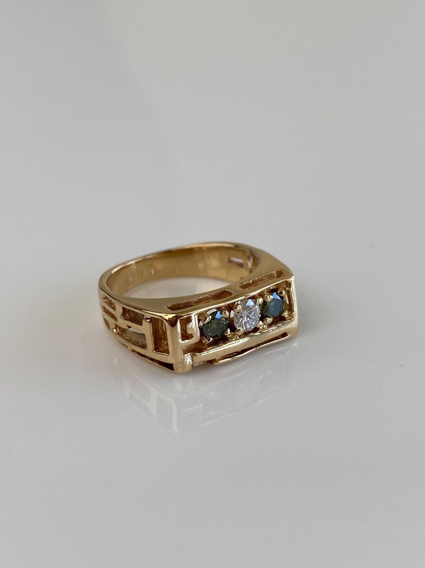 Vintage Solid 14k Yellow Gold Clear & Green Diamond Ring Band - Size 5.5