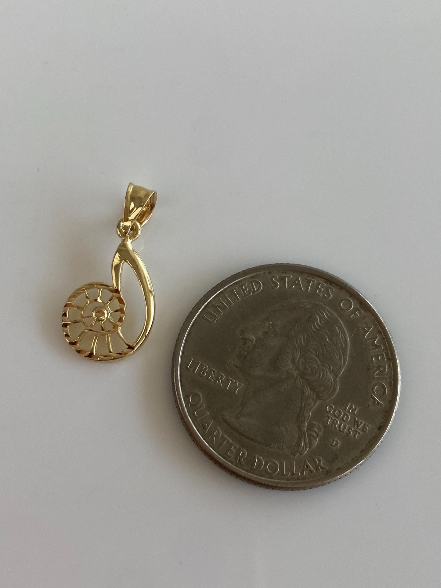 Vintage Solid 14k Yellow Gold Diamond Cut Nautilus Shell Charm