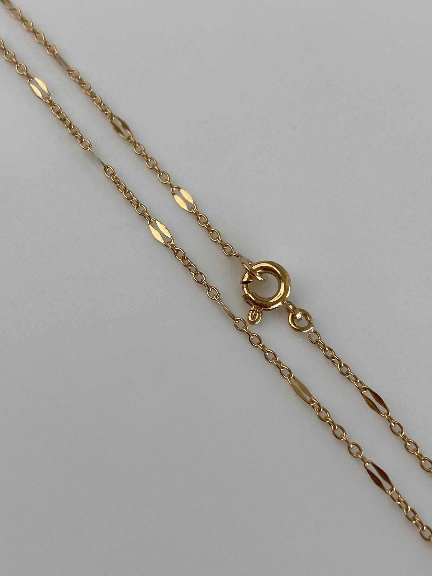 Vintage Solid 18k Yellow Gold Dainty Fancy Chain Necklace - 17.5 inches