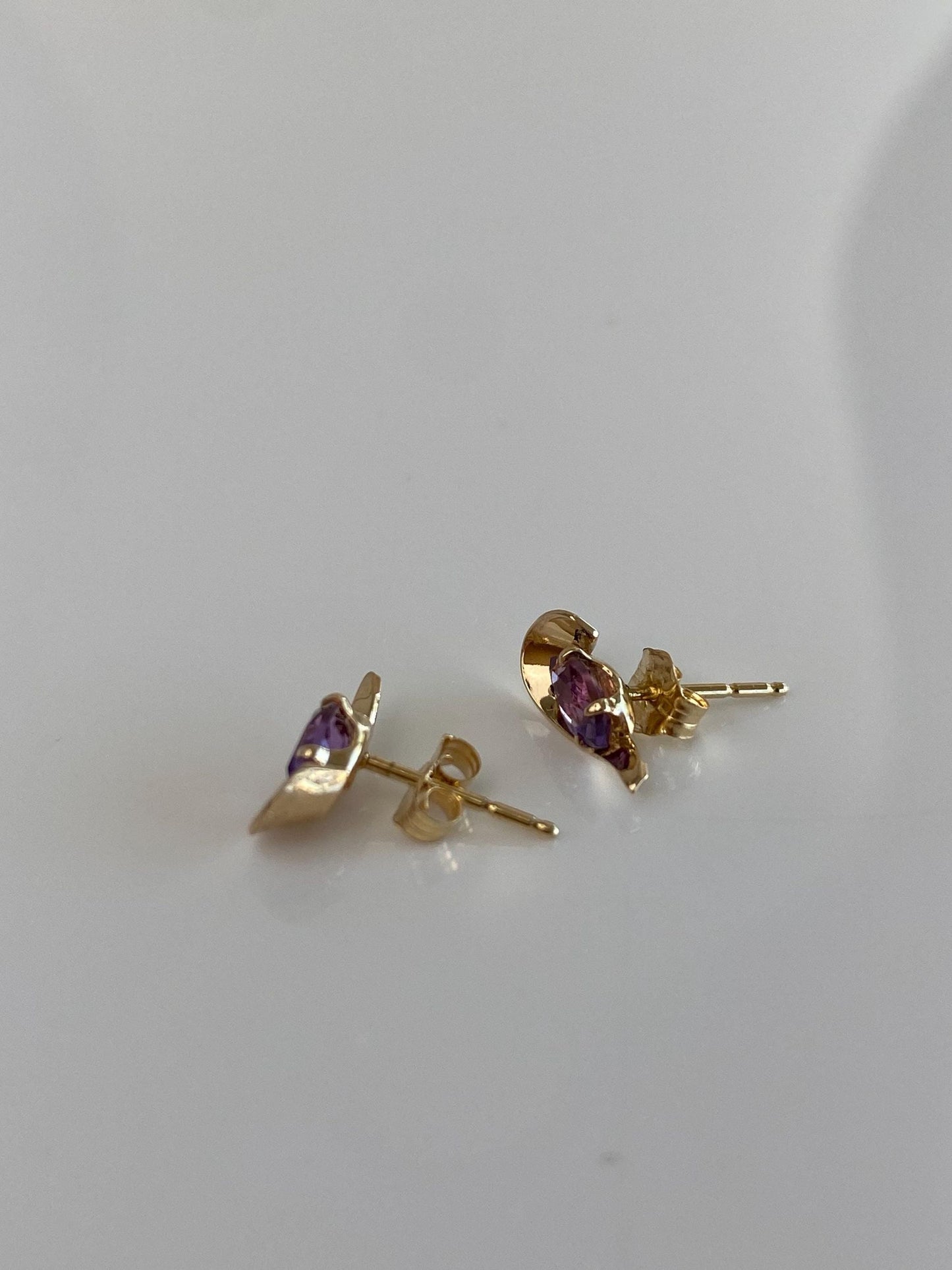Vintage Solid 14k Yellow Gold Amethyst Stud Earrings