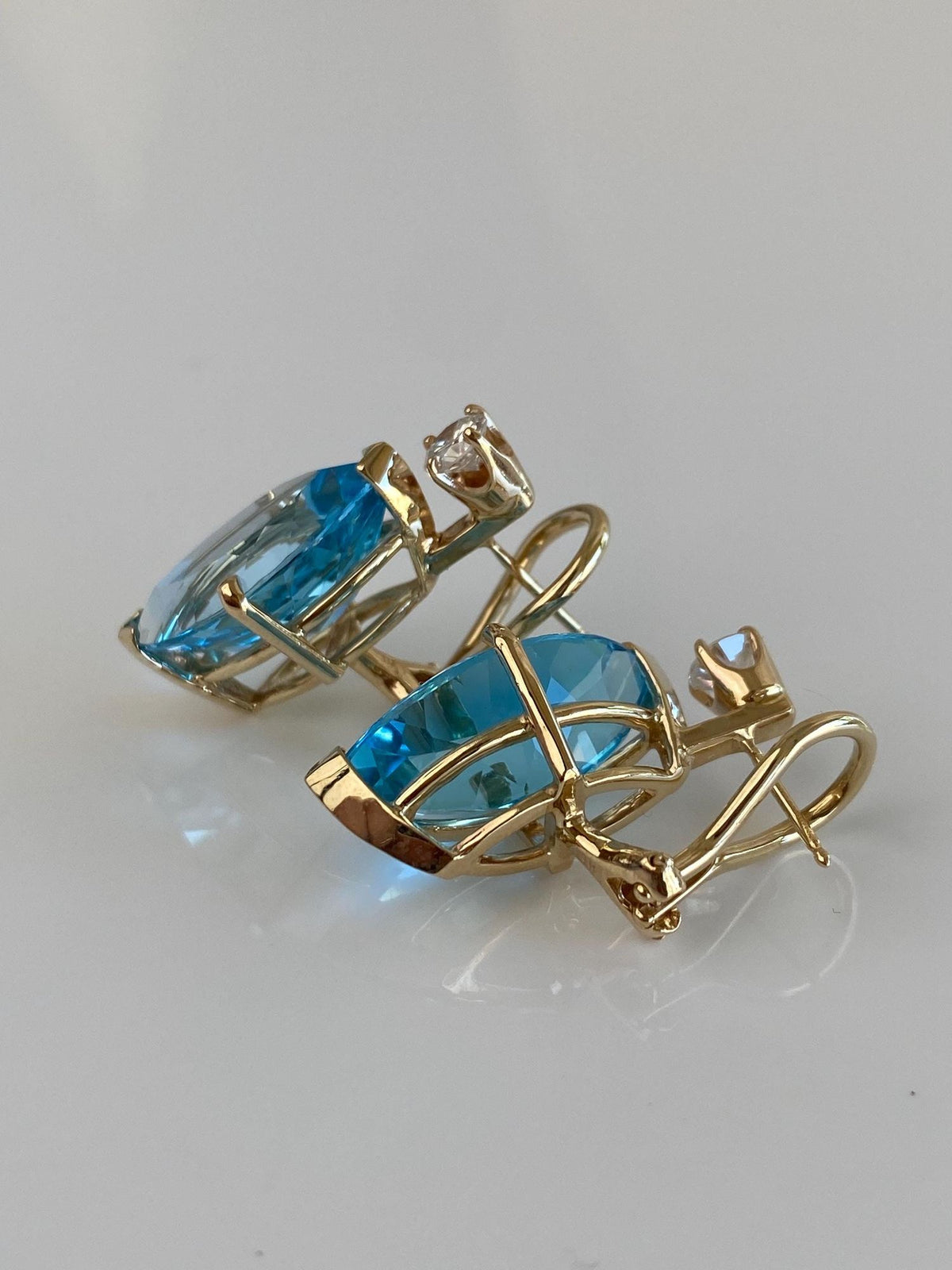 Vintage Solid 14k Yellow Gold Topaz Diamond Drop Earrings
