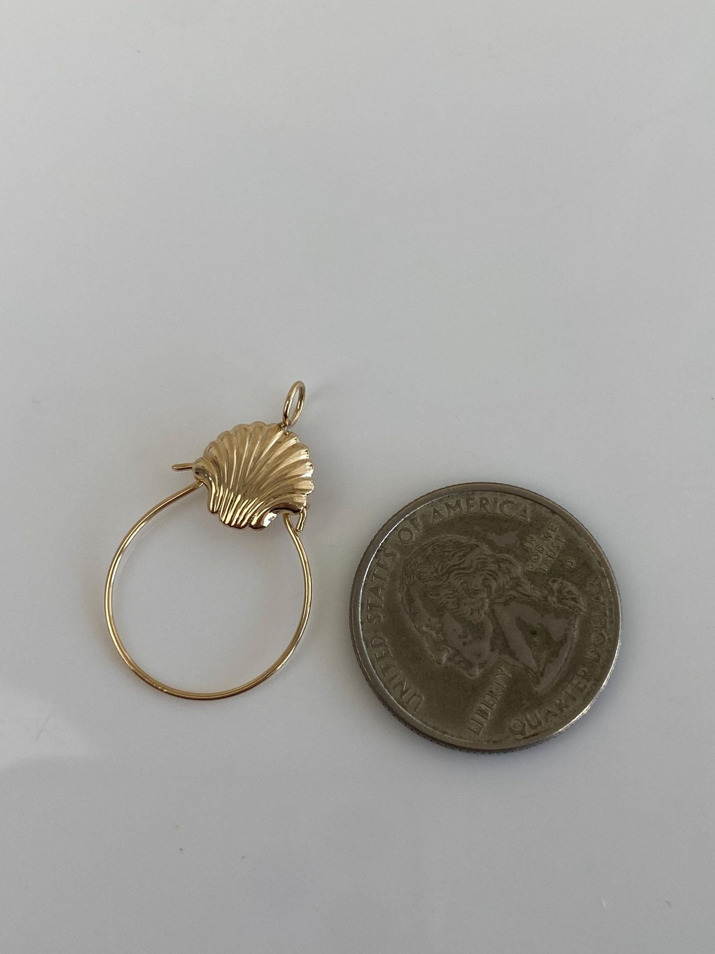 Vintage Solid 14k Yellow Gold Shell Charm Holder Charm
