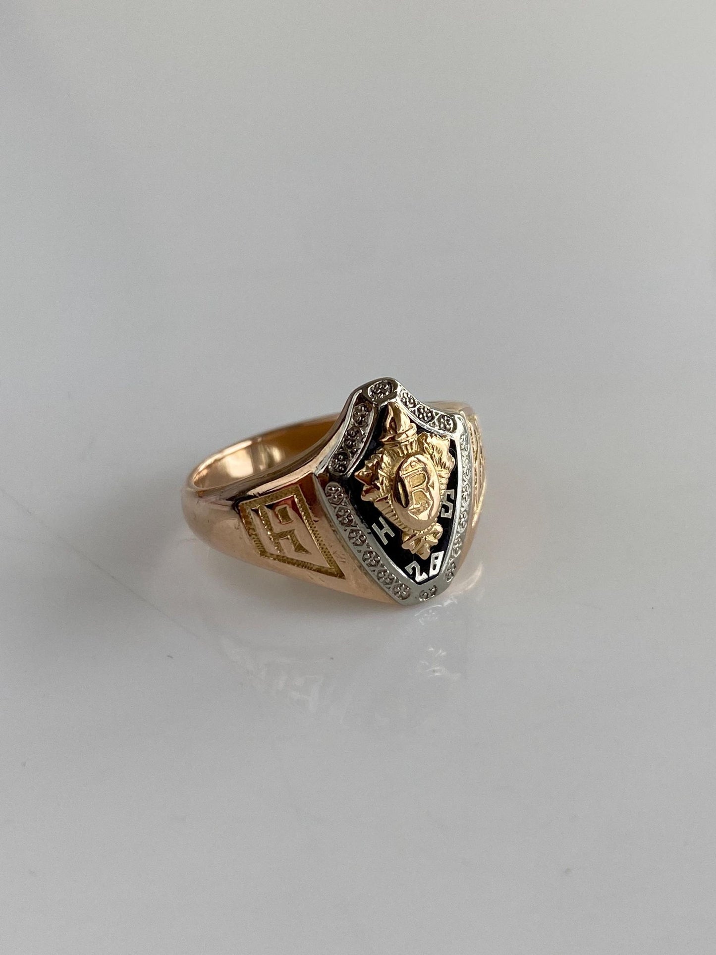 Vintage Solid 10k White & Rosey Gold Black Onyx 1928 Class Ring - Size 5.75