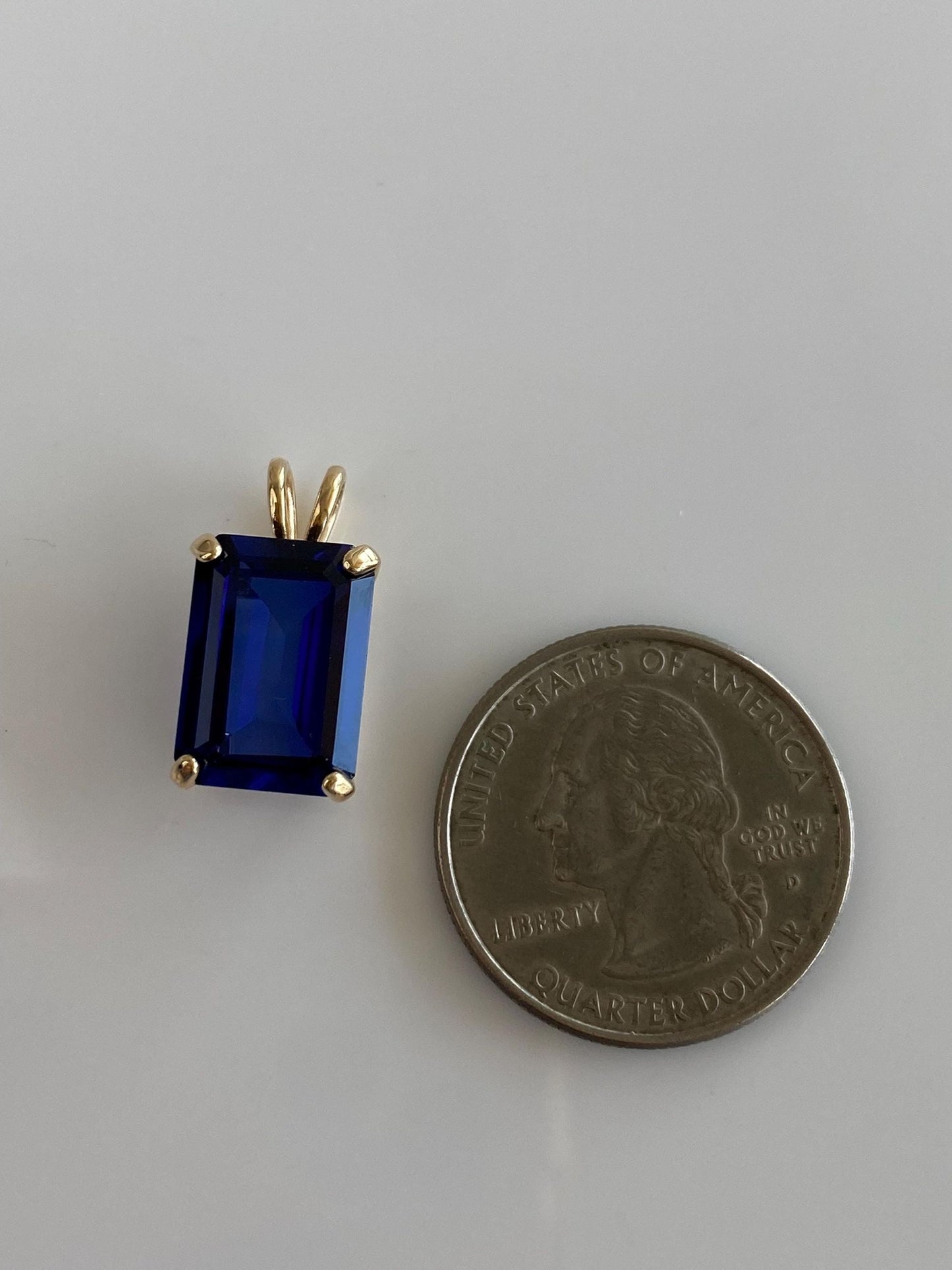 Vintage Solid 14k Yellow Gold Blue Sapphire Charm