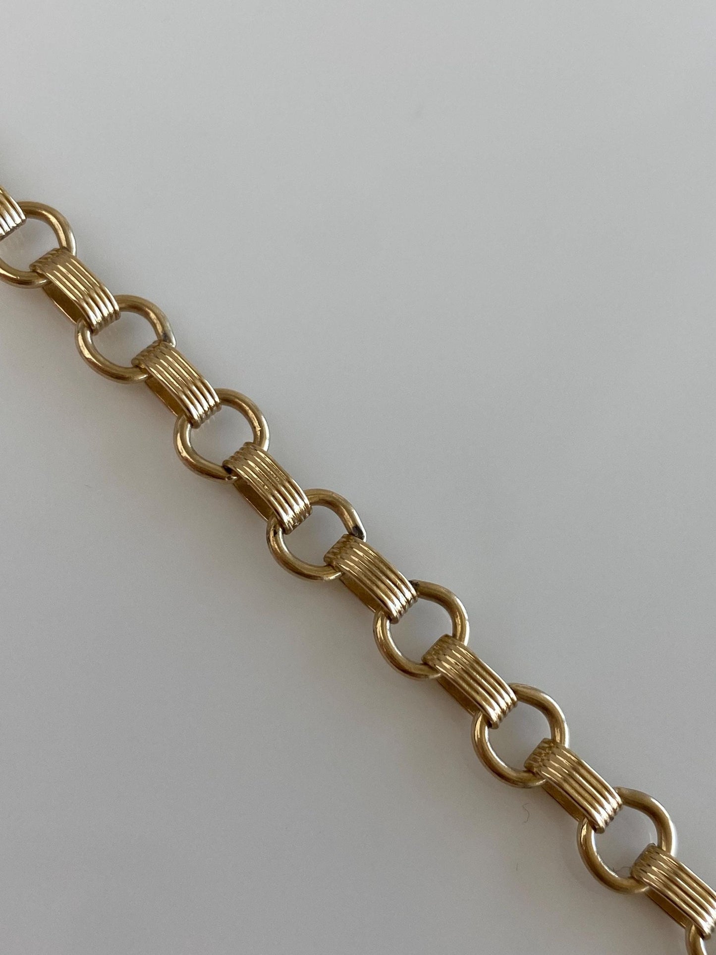Vintage Solid 14k Yellow Gold Circle Lined Link Bracelet - 7 inches