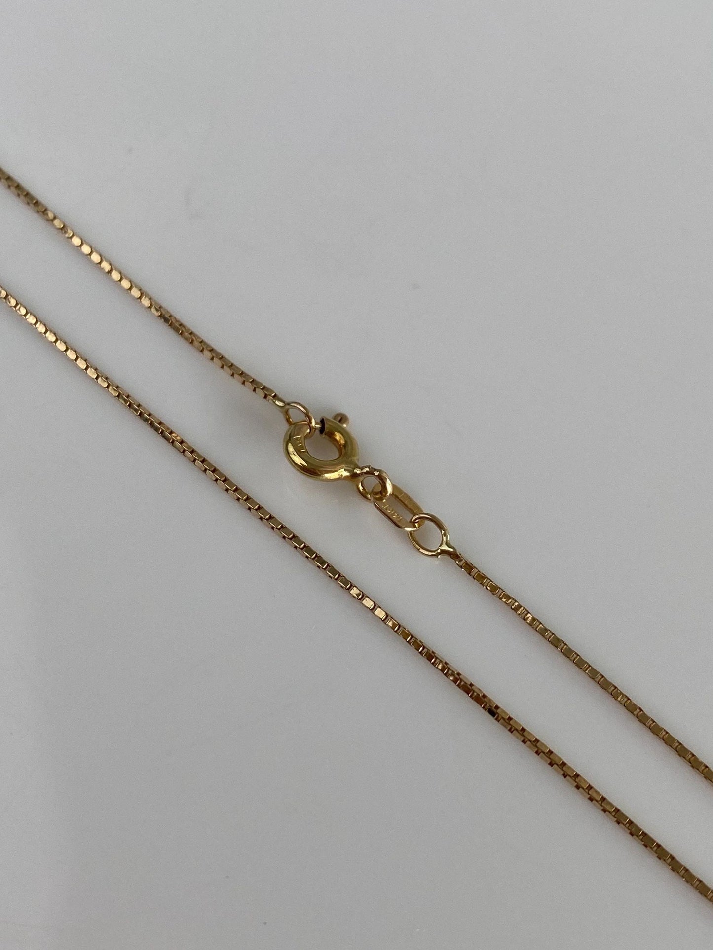 Vintage Solid 14k Yellow Gold Dainty Box Chain Necklace - 19 inches