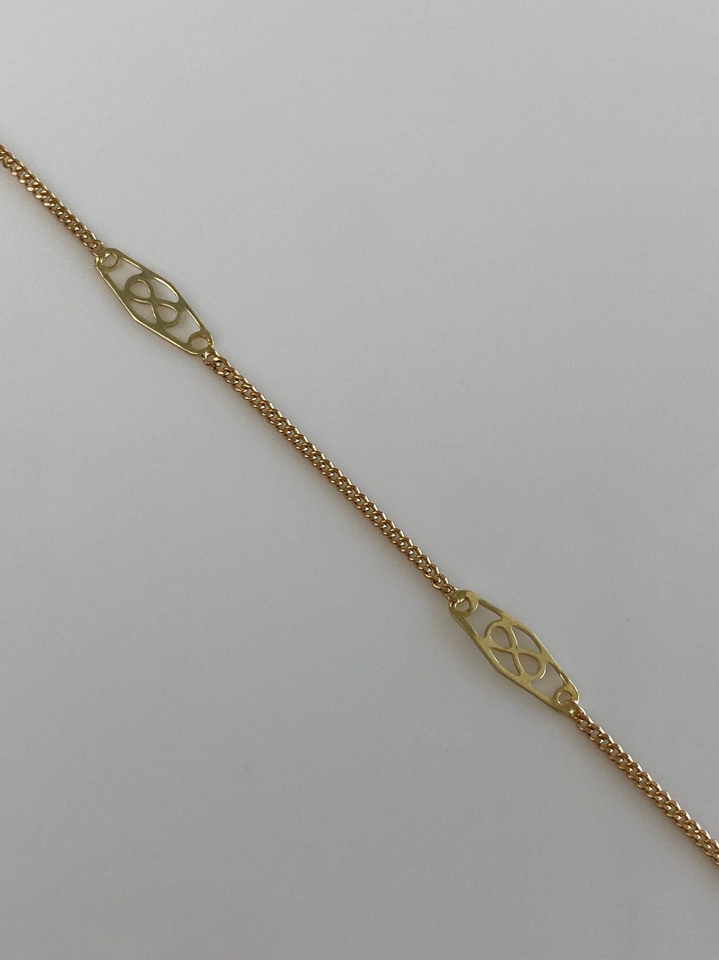 Vintage Solid 14k Yellow Gold Station Tight Curb Chain Bracelet - 7.25 inches