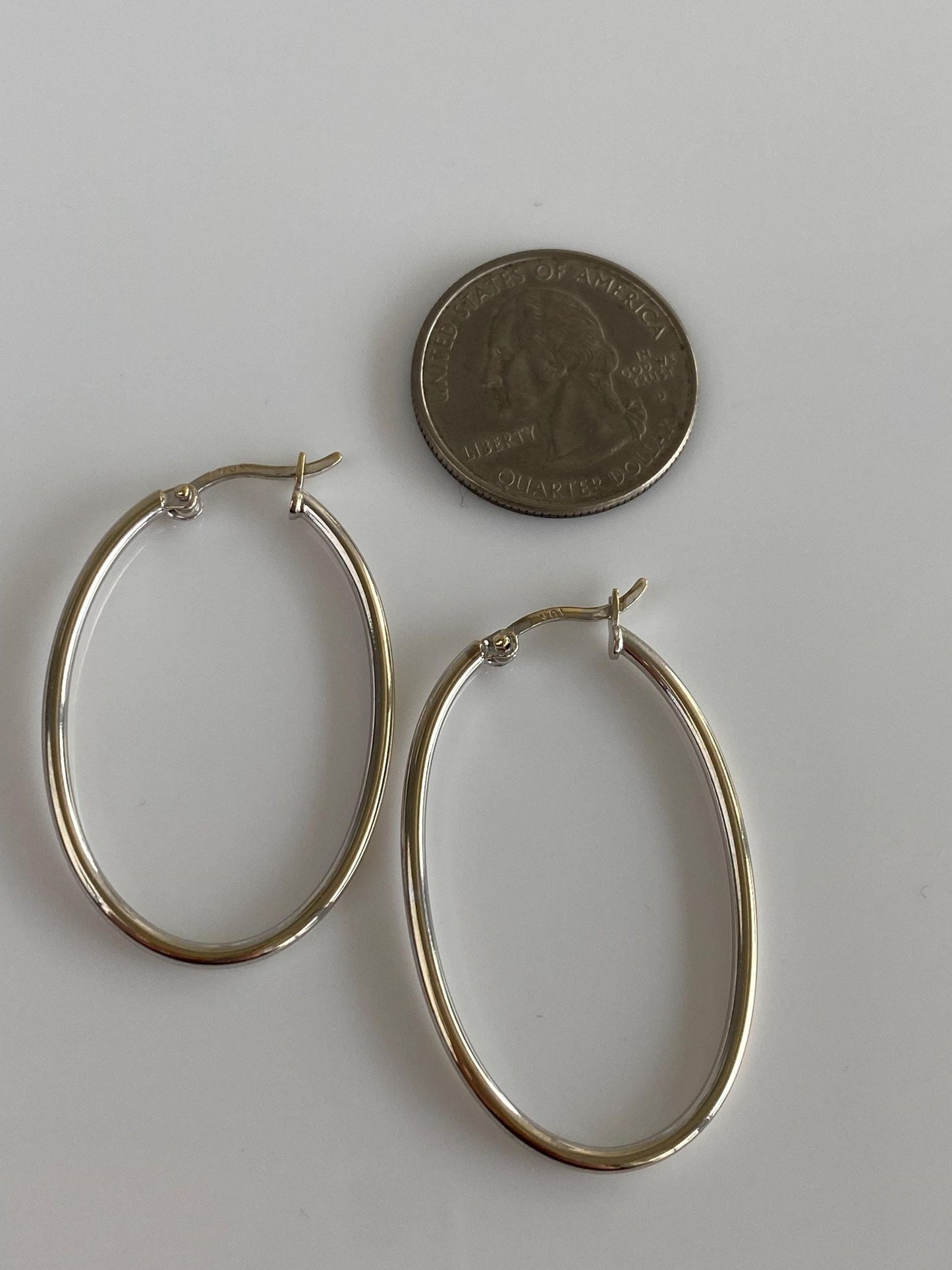 Vintage 10k White Gold Oval Hoop Earrings