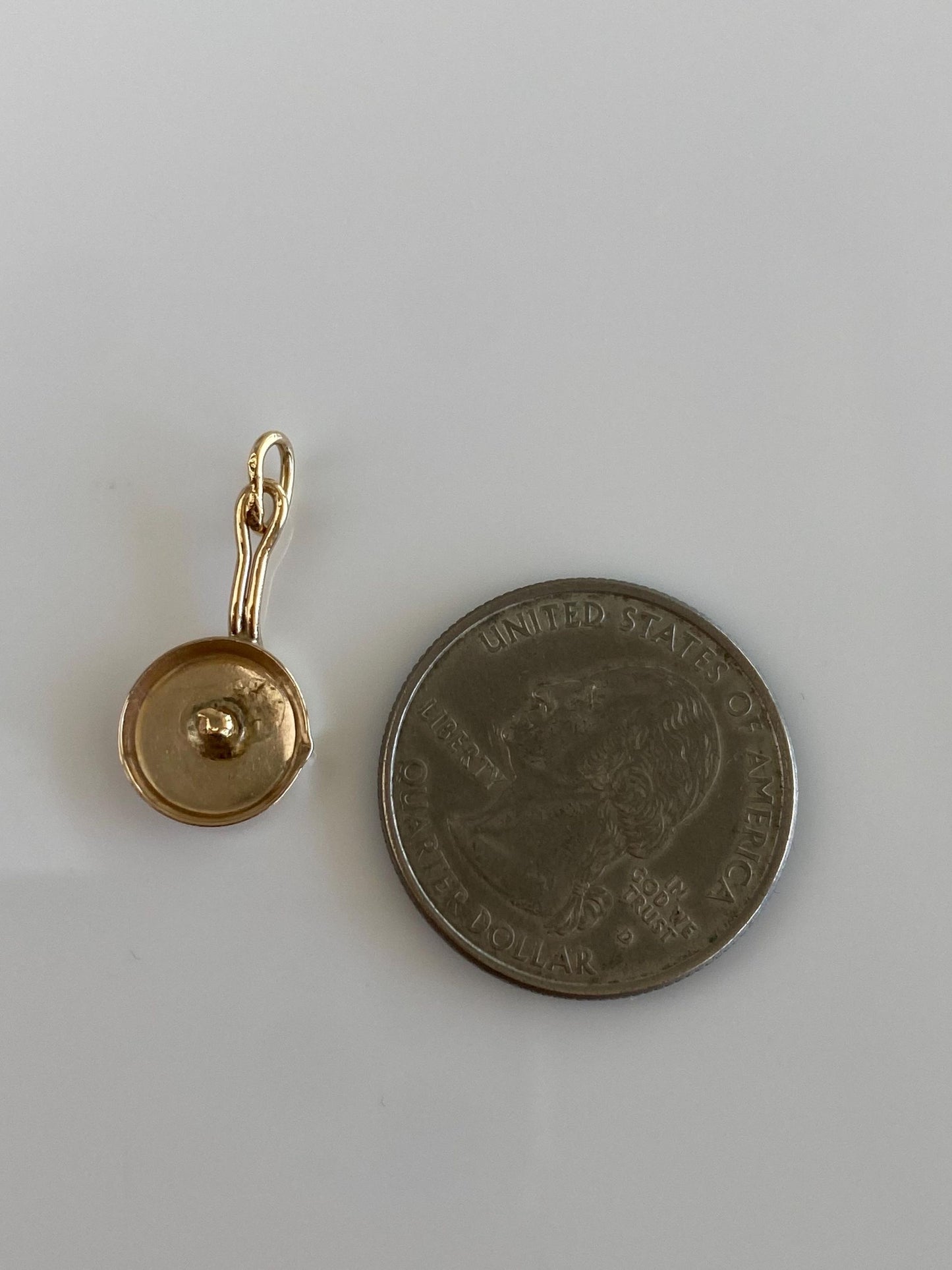 Vintage Solid 10k Yellow Gold Pan Charm