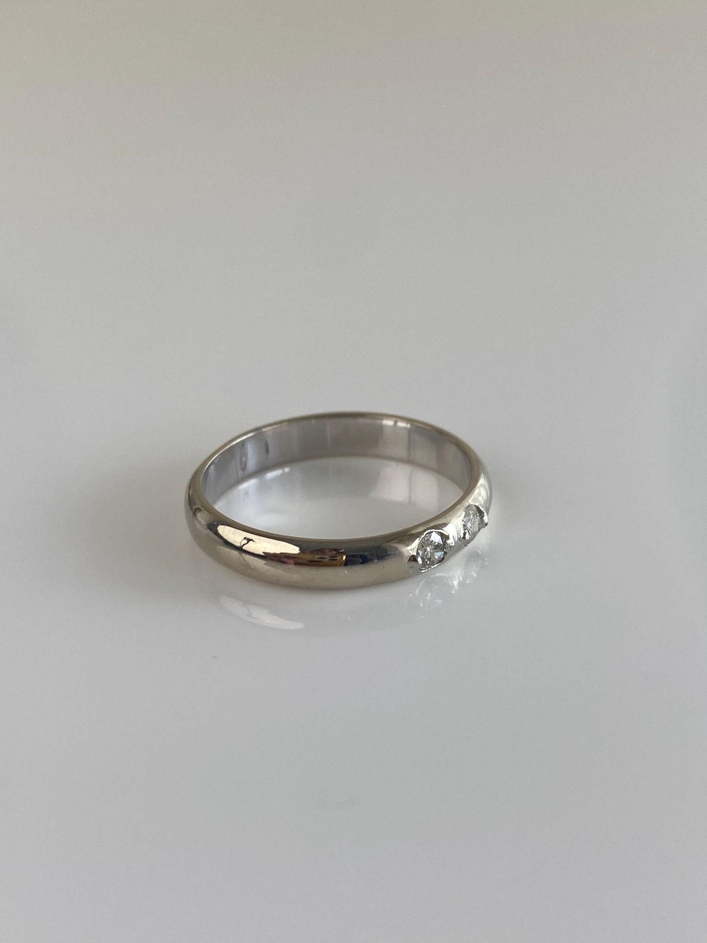 Vintage Solid 14k White Gold Diamond Ring Band - Size 6.5