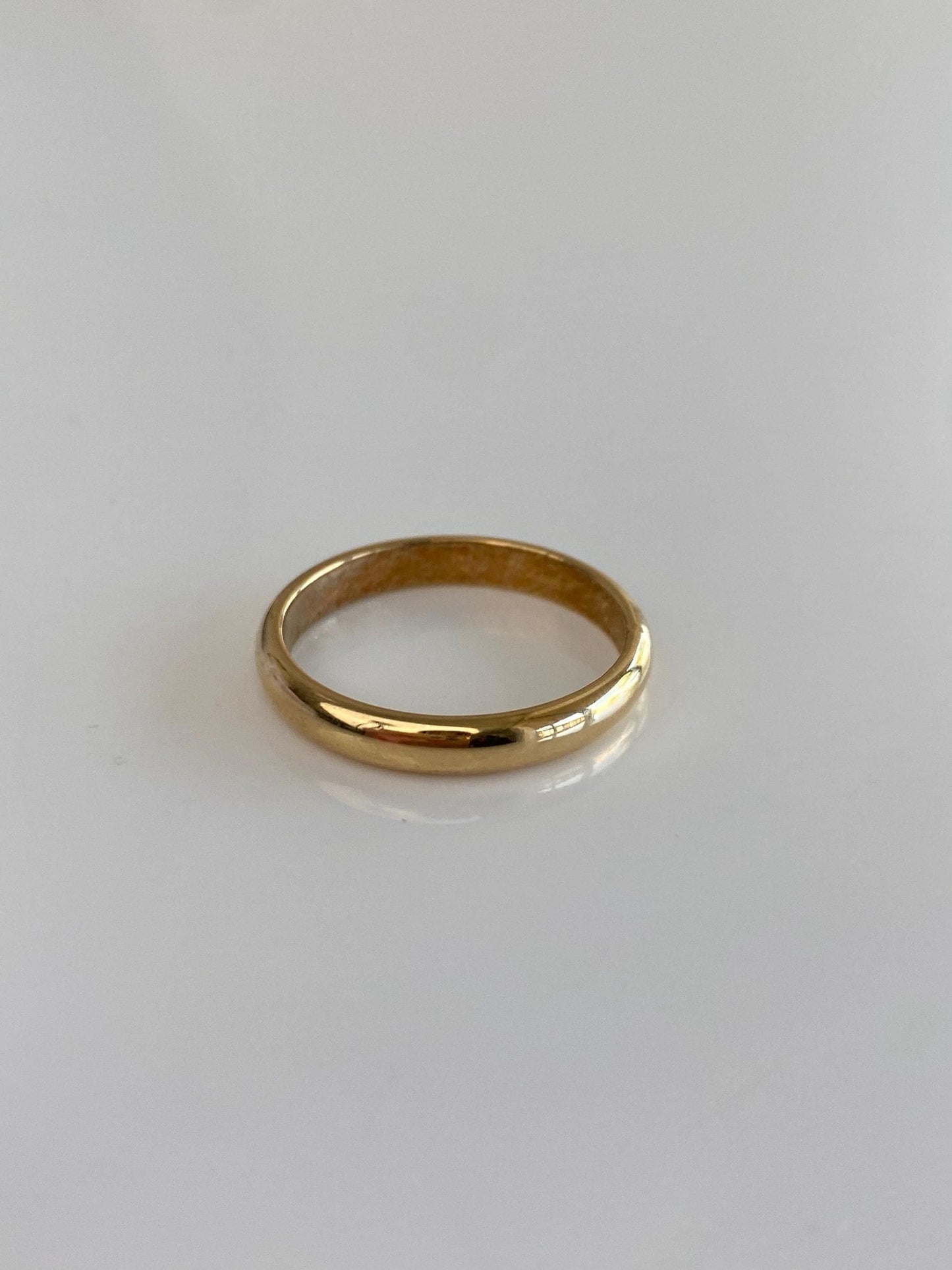 Vintage Solid 18k Yellow Gold Ring Band - Size 8