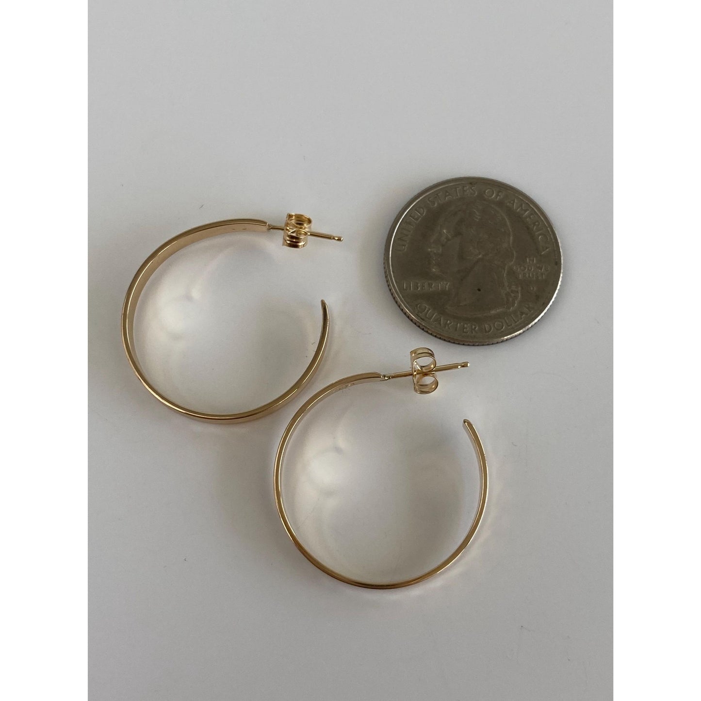 Vintage Solid 14k Yellow Gold Diamond Cut Hoop Earrings