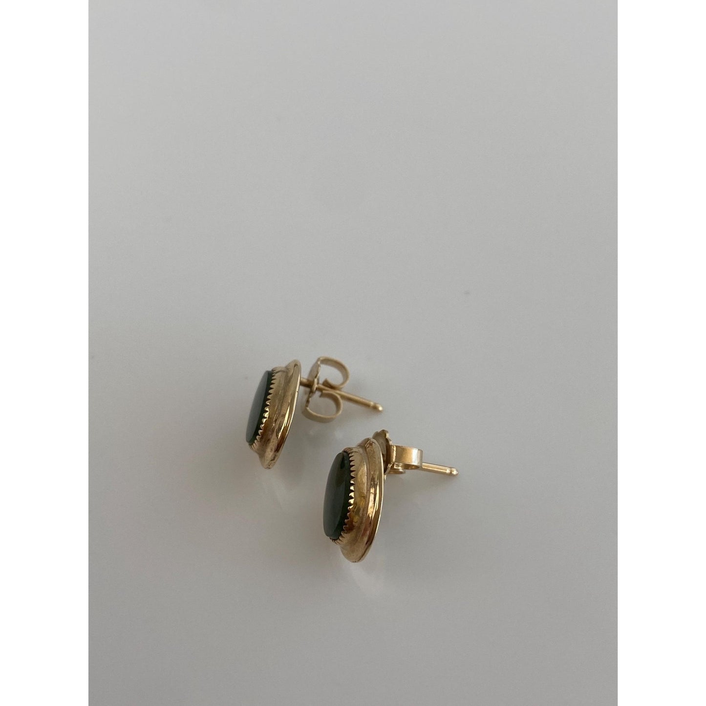 Vintage Solid 14k Yellow Gold Nephrite Stud Earrings