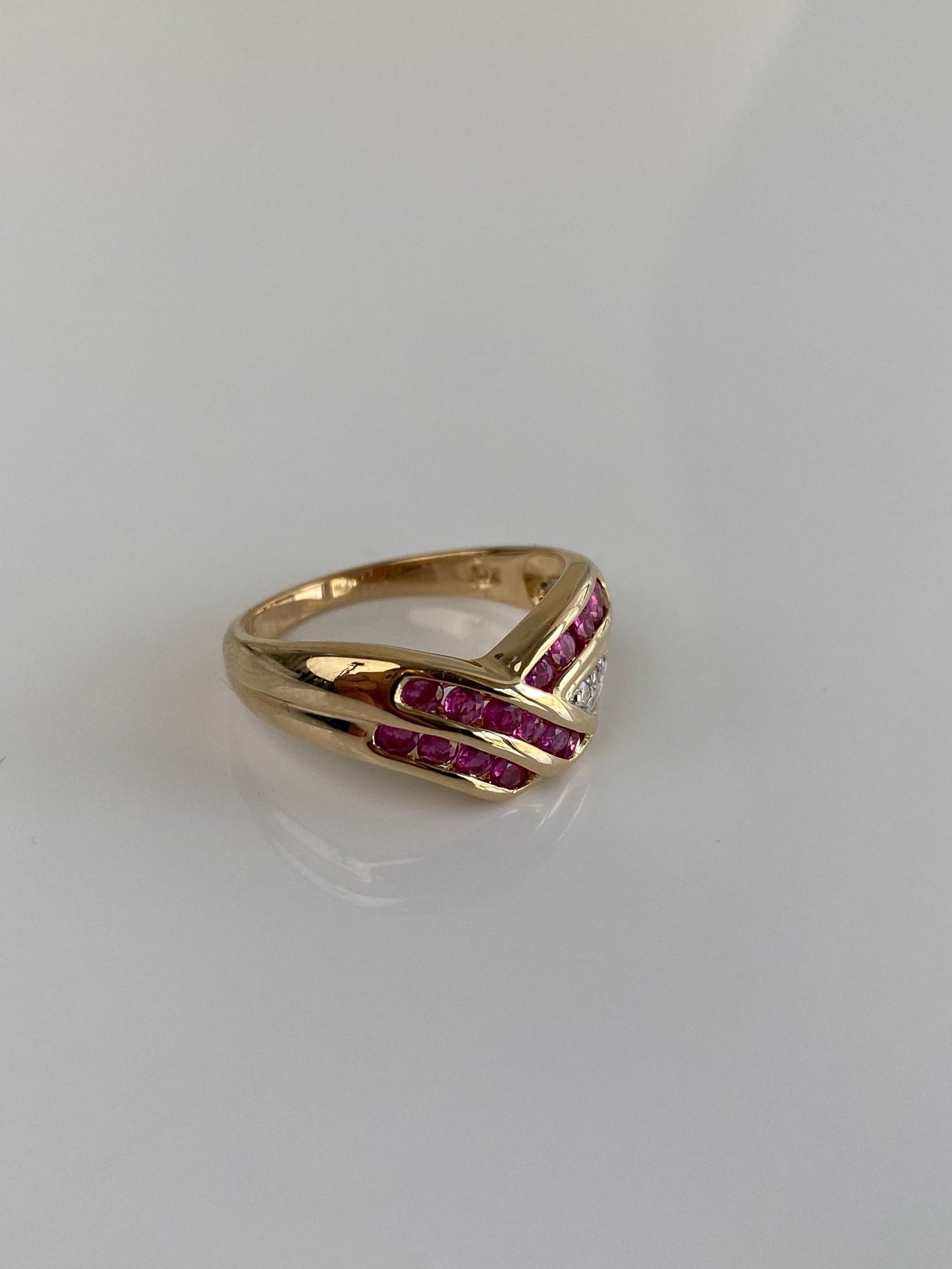 Vintage Solid 14k Yellow Gold Pink & Clear Sapphire Ring - Size 7.25