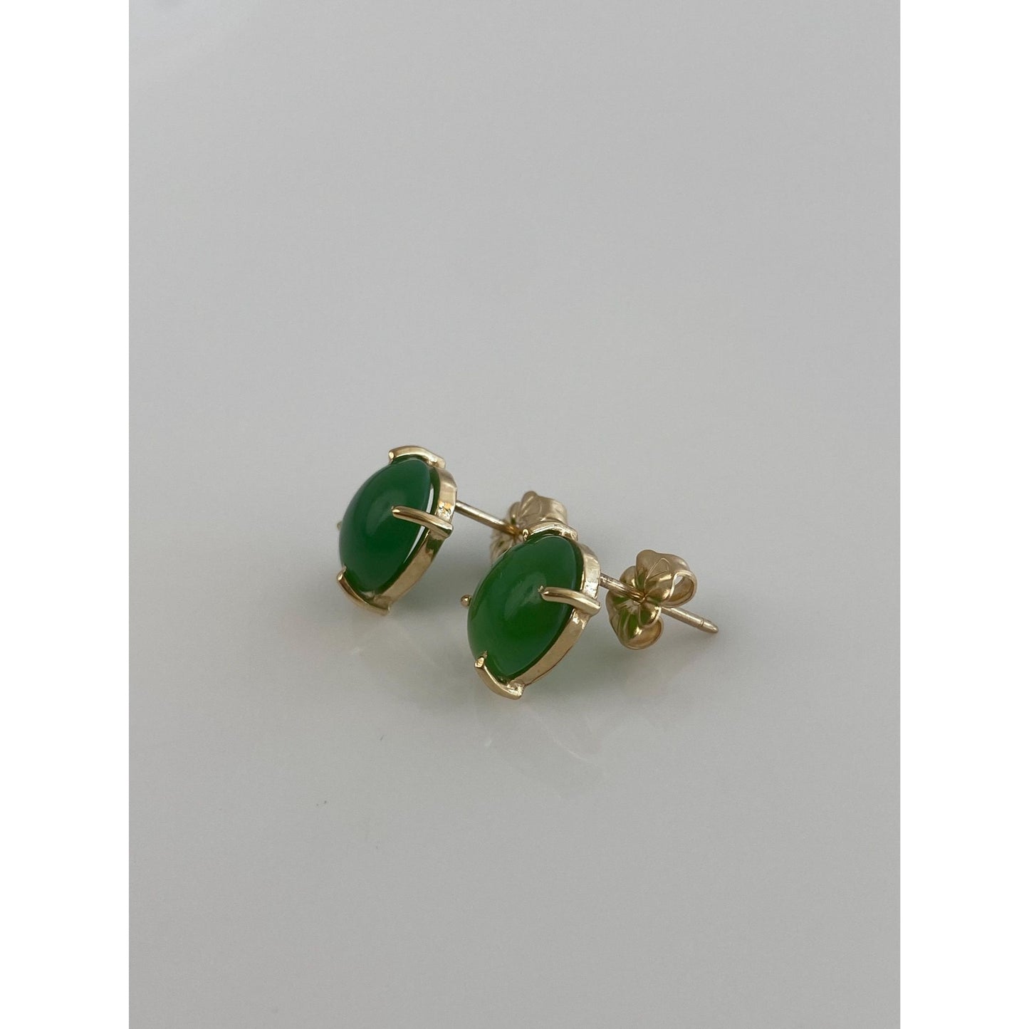 Vintage Solid 14k Yellow Gold Nephrite Stud Earrings