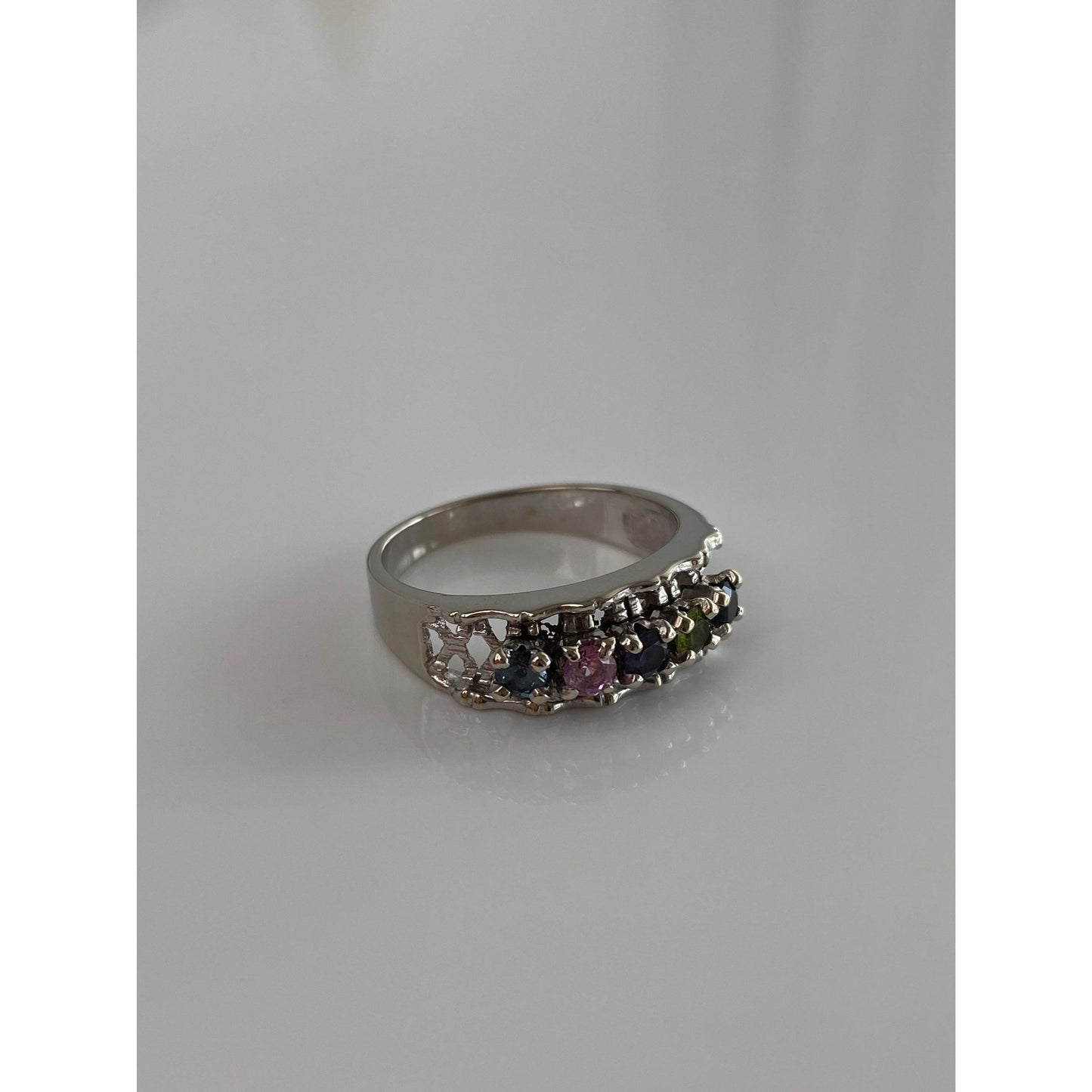 Vintage Solid 10k White Gold Aquamarine Pink Sapphire Amethyst Peridot Emerald Ring Band - Size 8.25