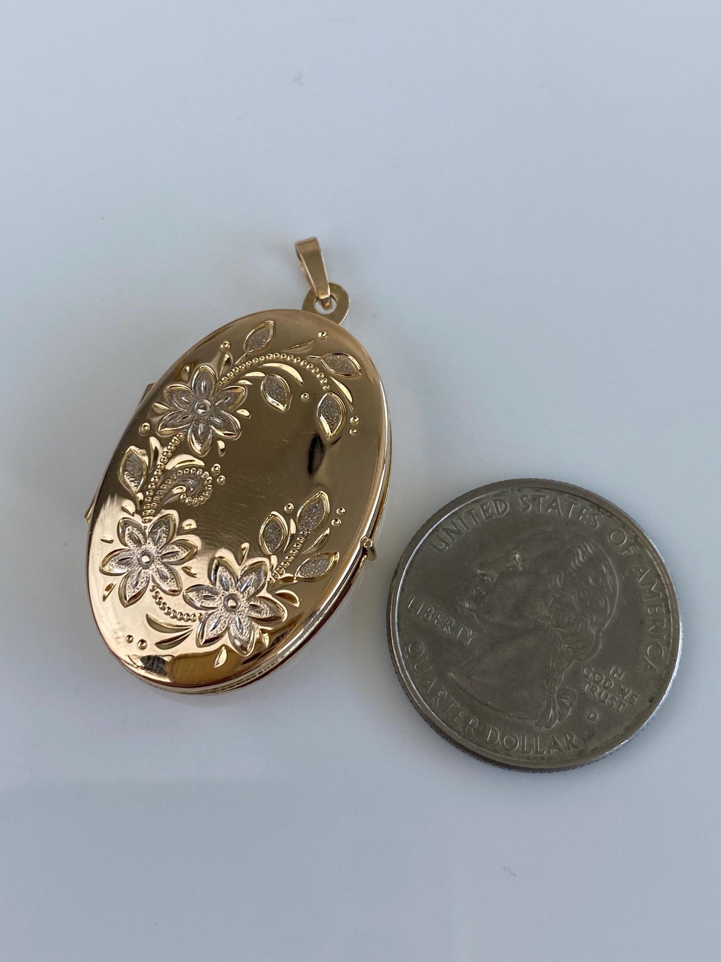 Vintage Solid 9k White & Yellow Gold Engraved Oval Locket Charm