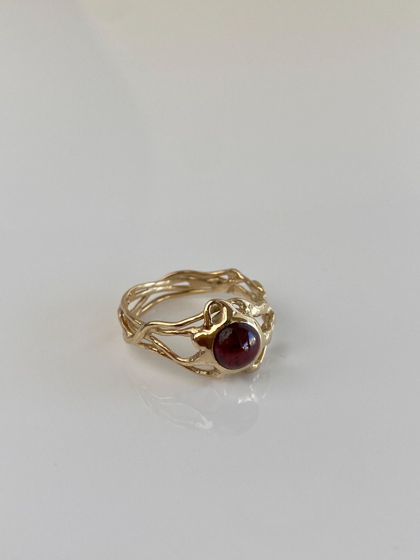 Vintage Solid 14k Yellow Gold Garnet Cabochon Ring - Size 5