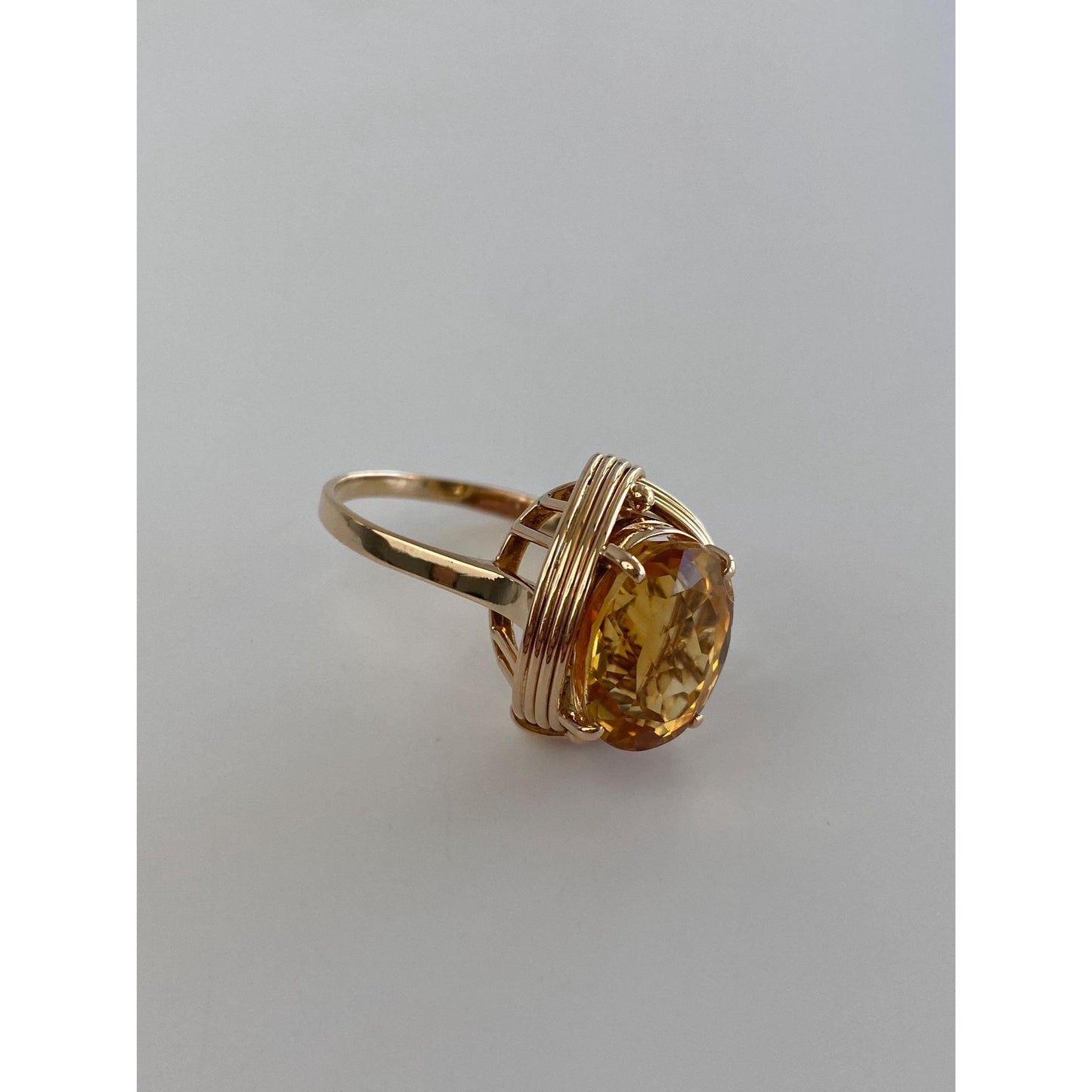 Vintage Solid 18k Yellow Gold Citrine Cocktail Ring - Size 10