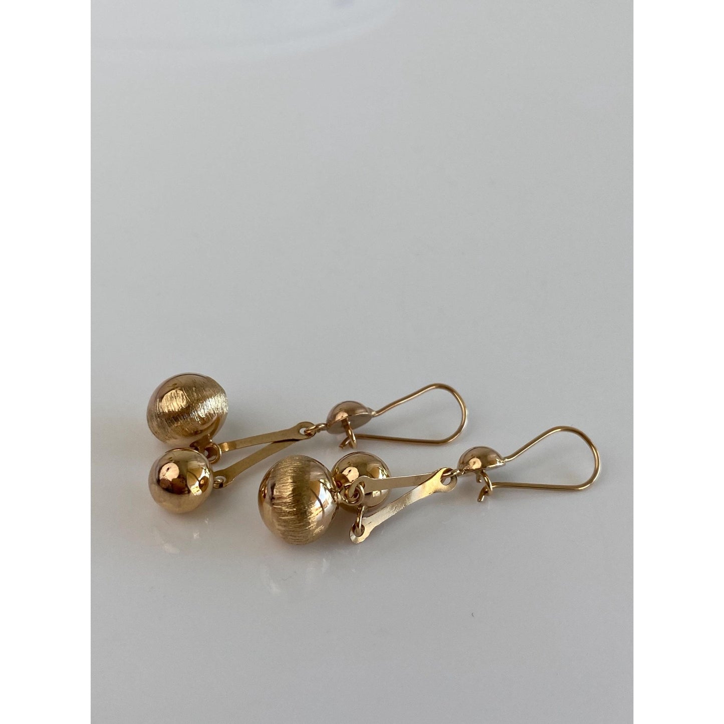 Vintage 18k Yellow Gold Ball Dangle Earrings