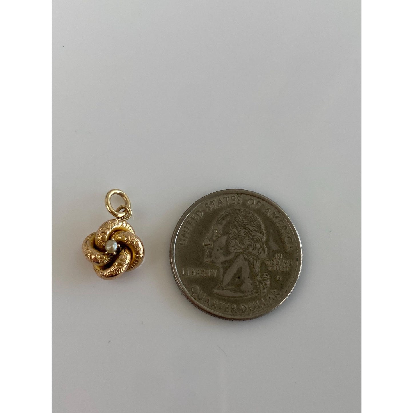 Vintage 10k Yellow Gold Seed Pearl Knot Charm