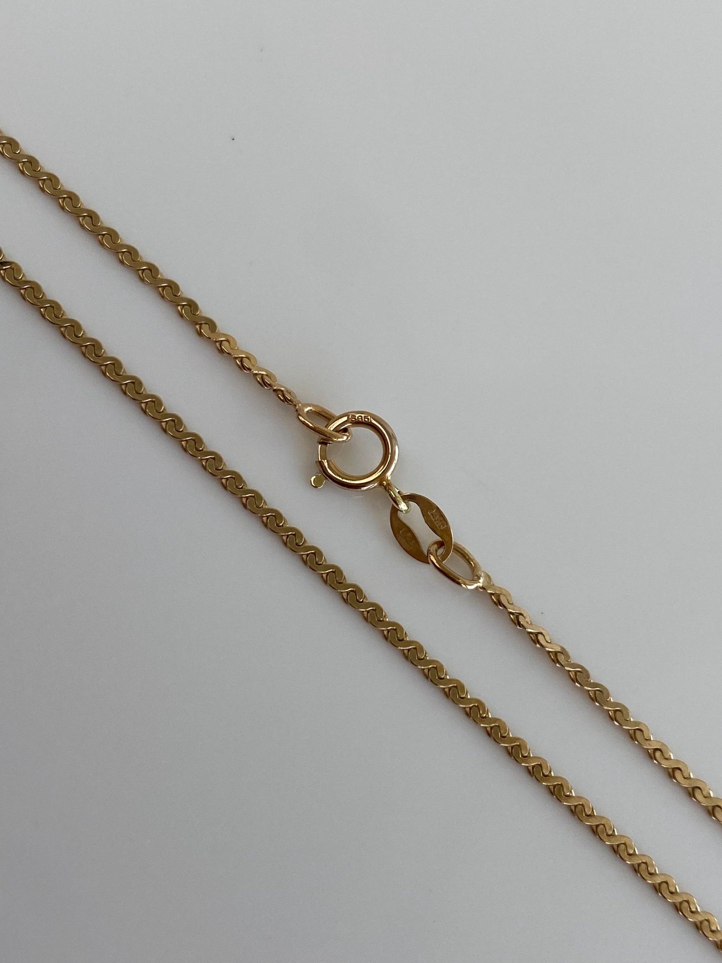 Vintage Solid 14k Yellow Gold Serpentine Chain Necklace - 15.25 inches