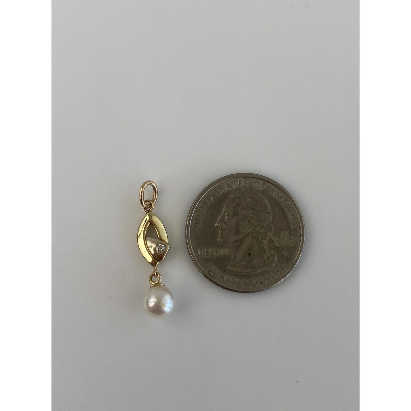 Vintage Solid 14k Yellow Gold Diamond Pearl Dangle Charm