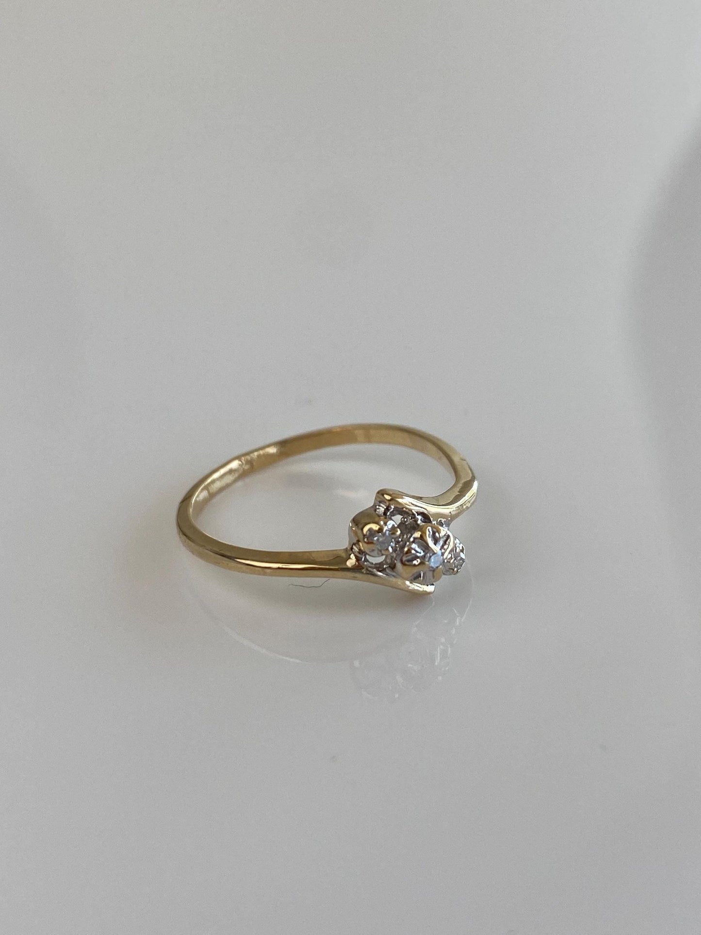 Vintage Solid 10k White & Yellow Gold Diamond Twist Ring - Size 6.25