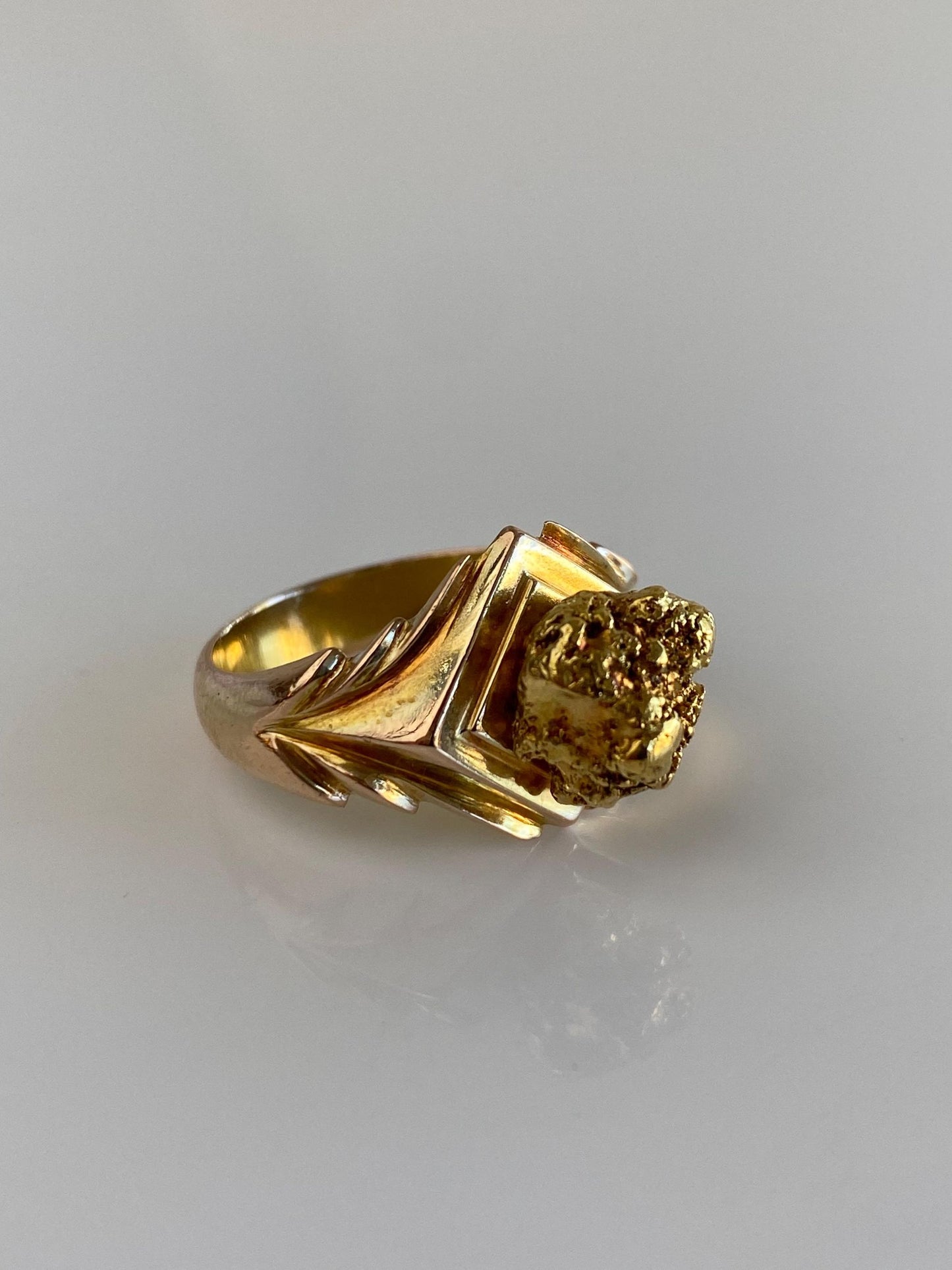 Vintage Solid 10k & 18k Yellow Gold Nugget Ring - Size 7.5