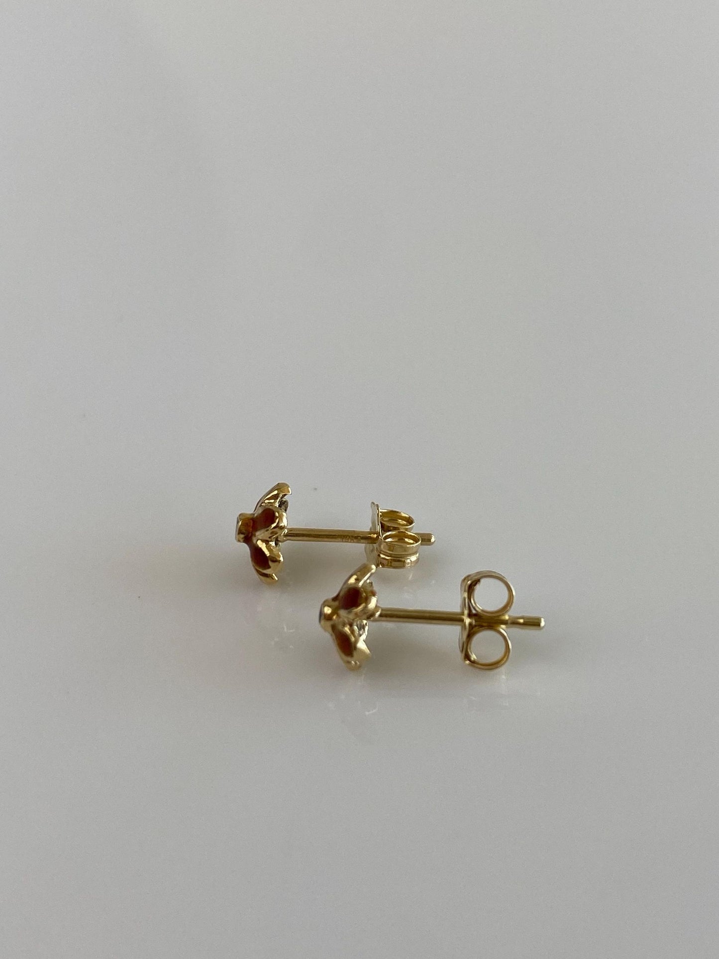 Vintage Solid 18k Yellow Gold Blue Red Enamel Flower Stud Earrings