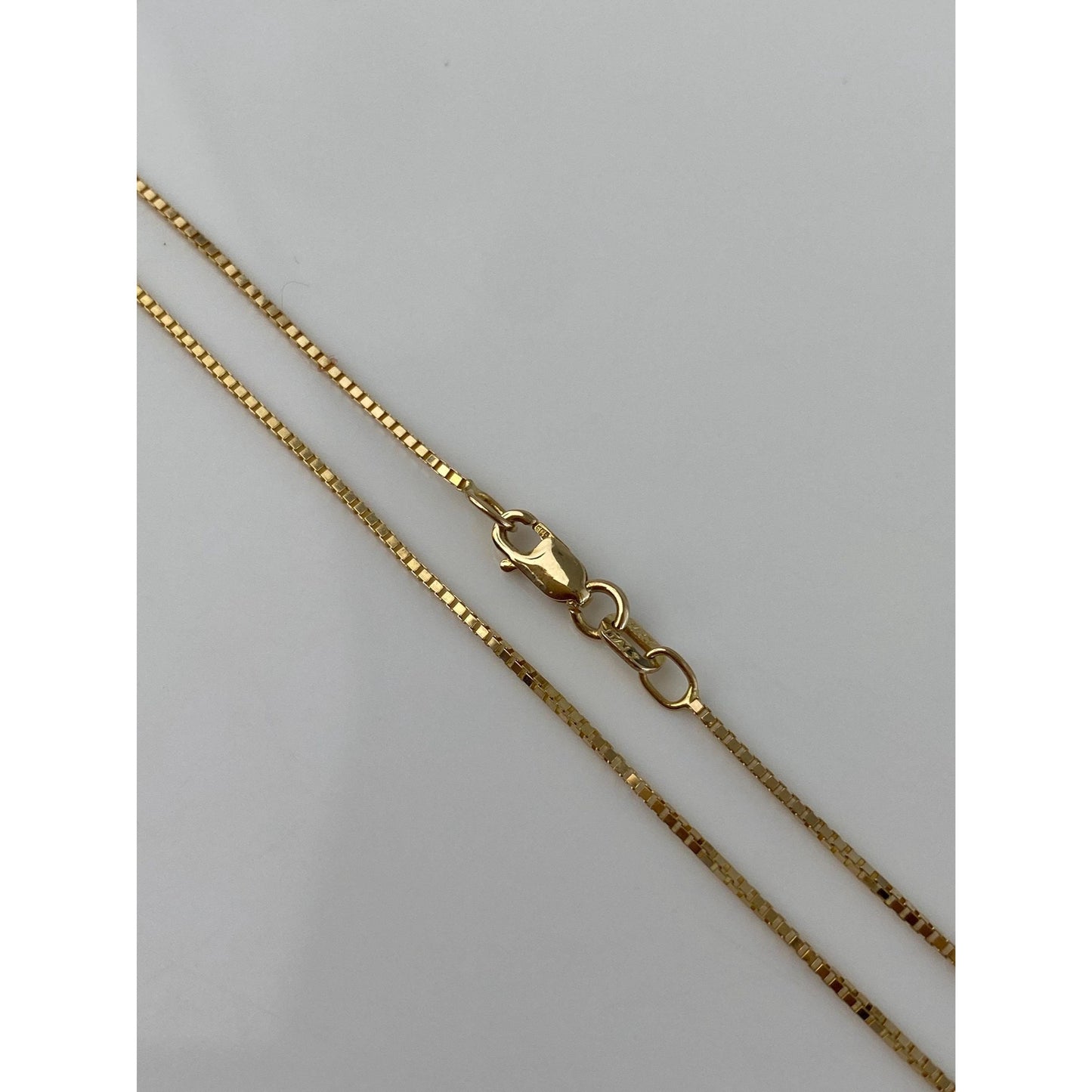 Vintage Solid 14k Yellow Gold Box Chain Necklace - 16 inches