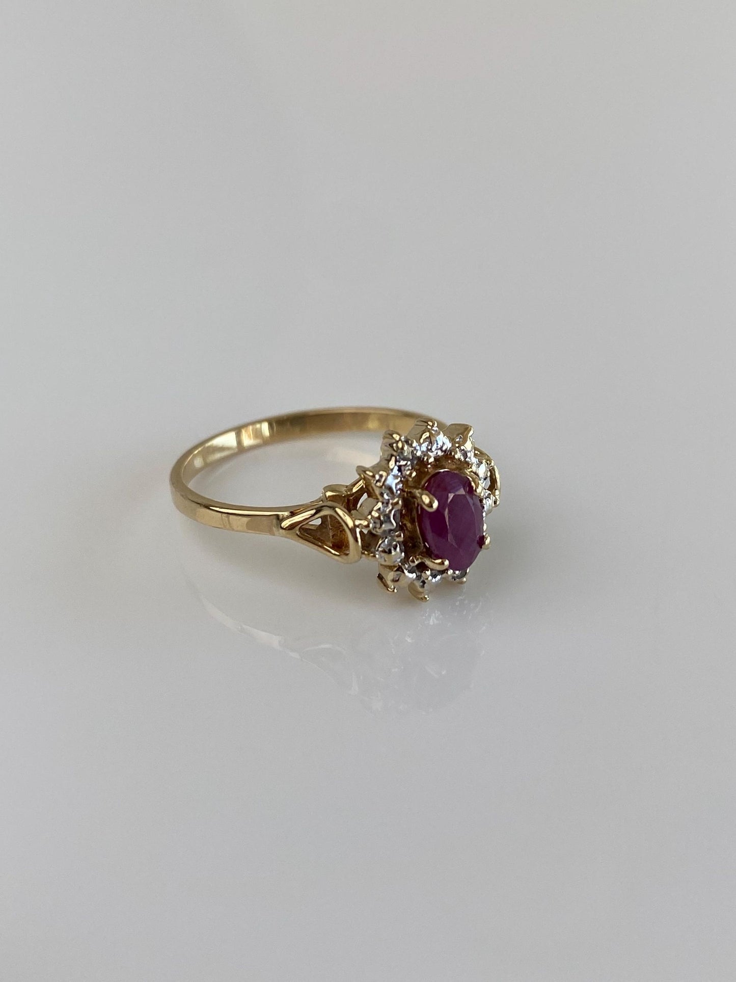 Vintage Solid 14k White & Yellow Gold Ruby Ring - Size 6.75