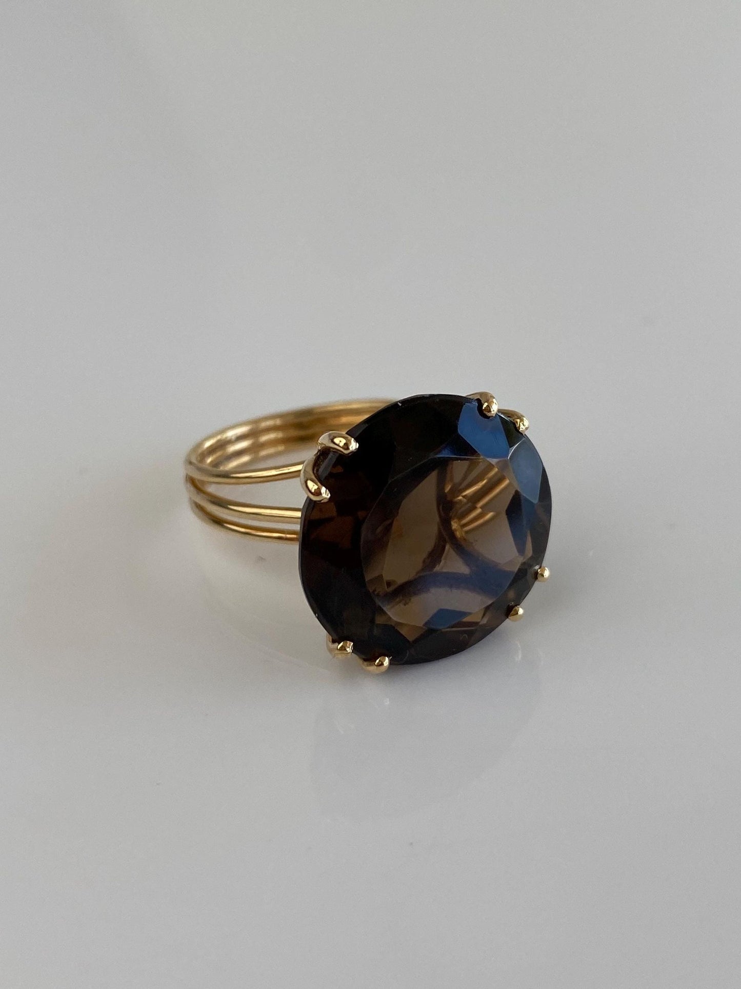Vintage Solid 18k Yellow Gold Smokey Quartz Cocktail Ring - Size 6