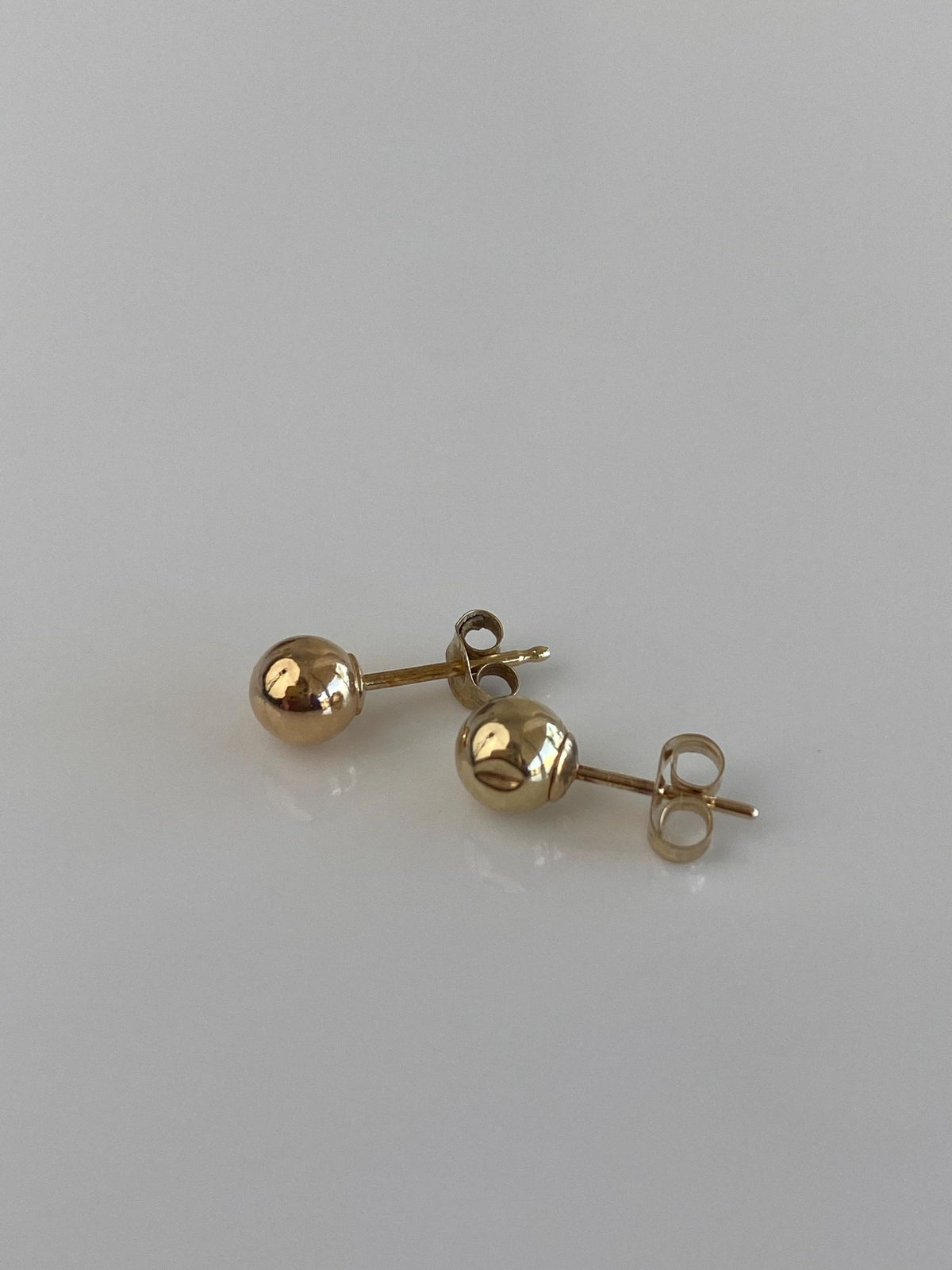 Vintage 14k Yellow Gold Ball Stud Earrings