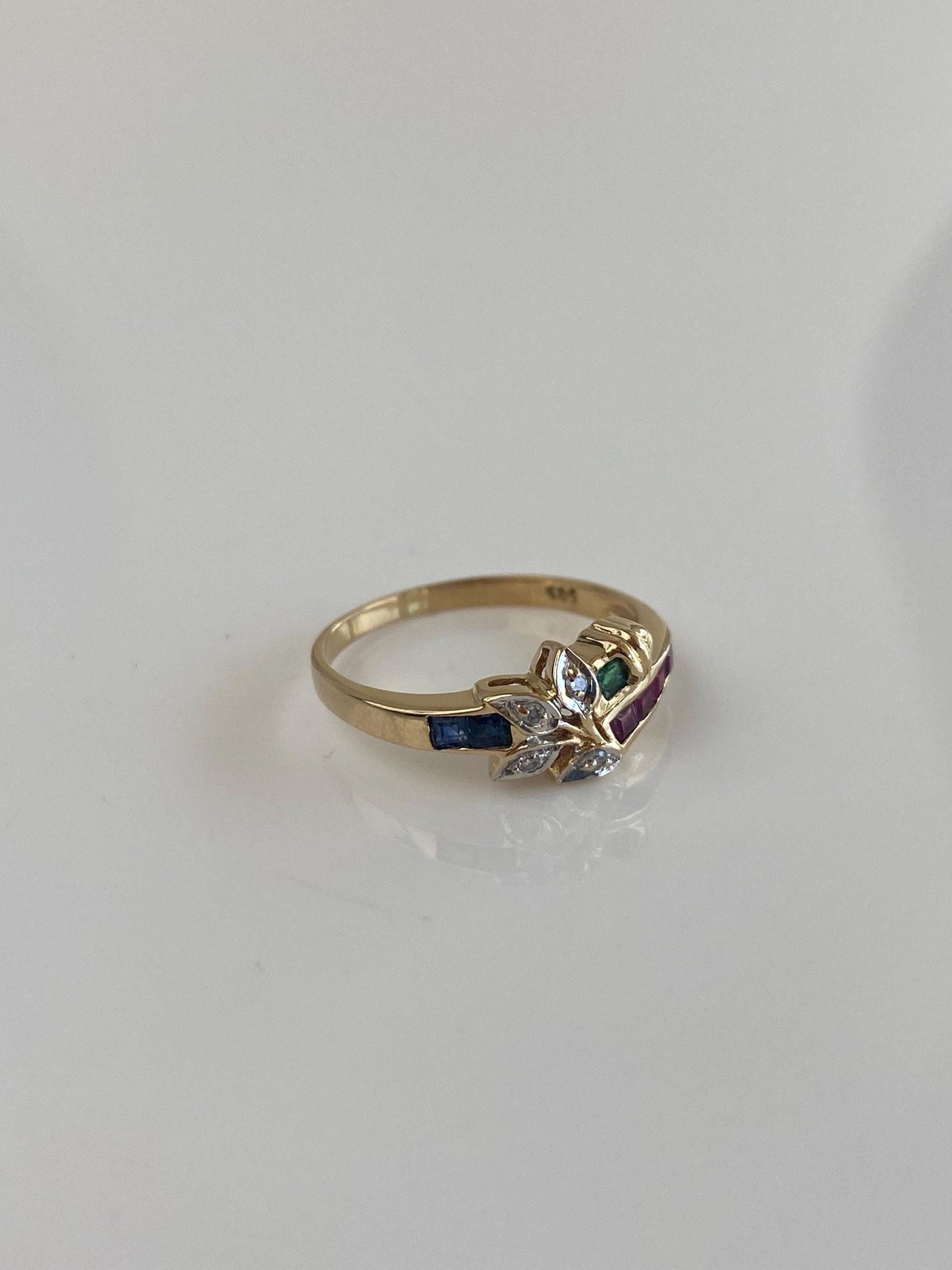 Vintage Solid 14k White & Yellow Gold Clear Sapphire Ruby Blue Spinel Emerald Ring - Size 5.25