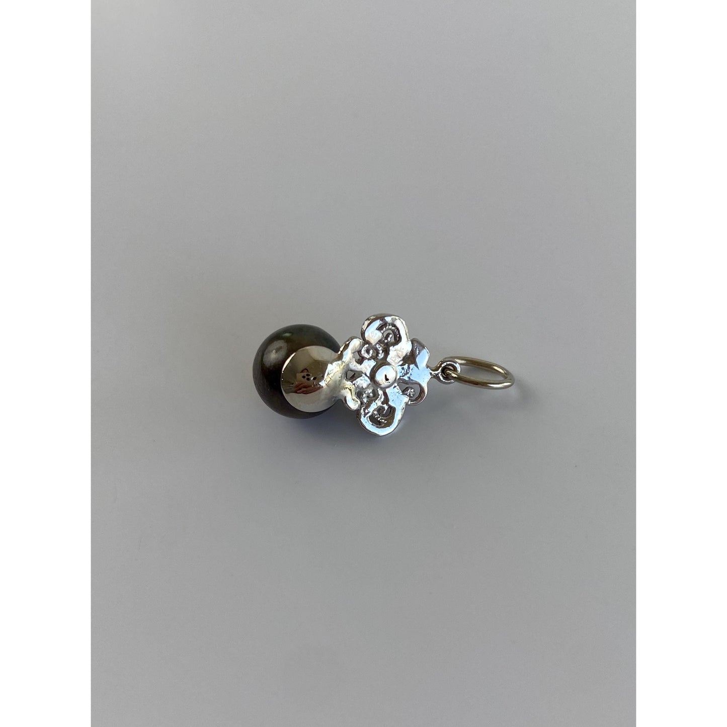 Vintage Solid 14k White Gold Grey Pearl Diamond Charm
