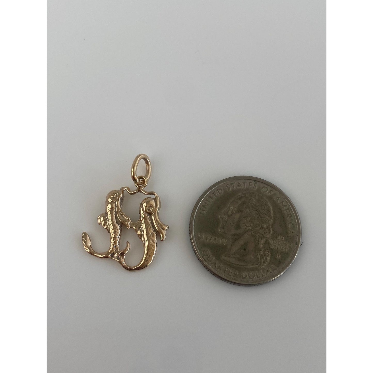 Vintage Solid 14k Yellow Gold Pisces Fishes Charm