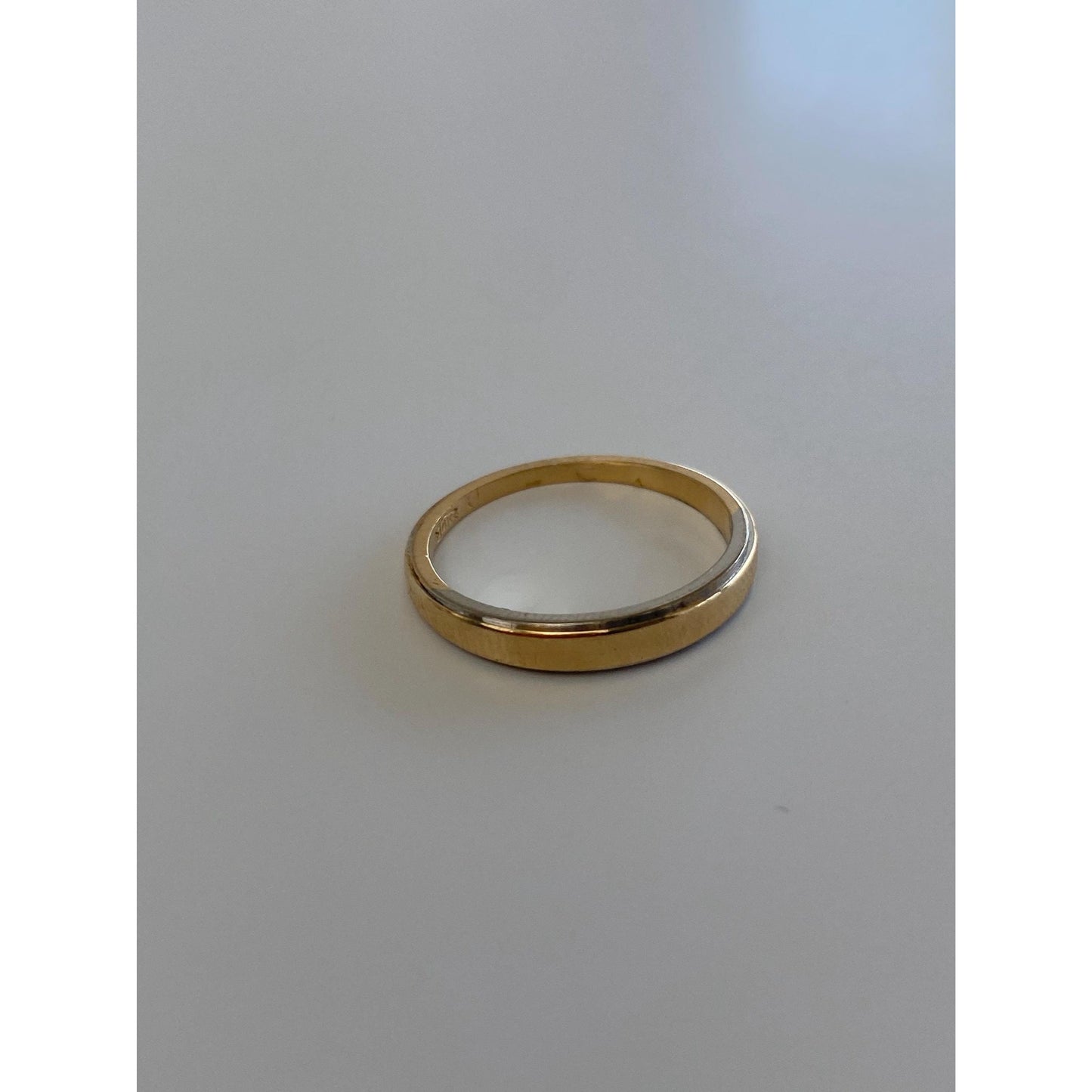 Vintage Solid 14k White & Yellow Gold Tapered Ring Band - Size 5.75