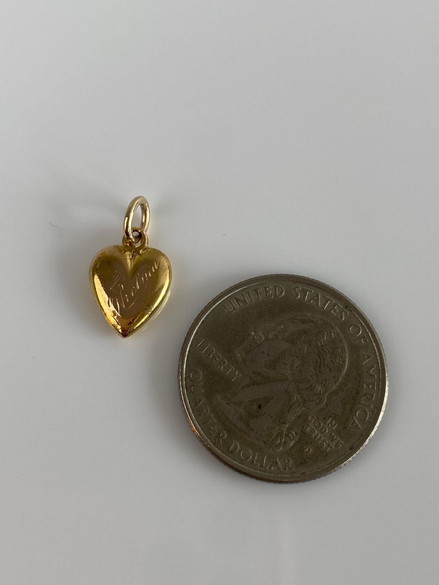 Vintage 18k Yellow Gold Grandma Puffy Heart Charm