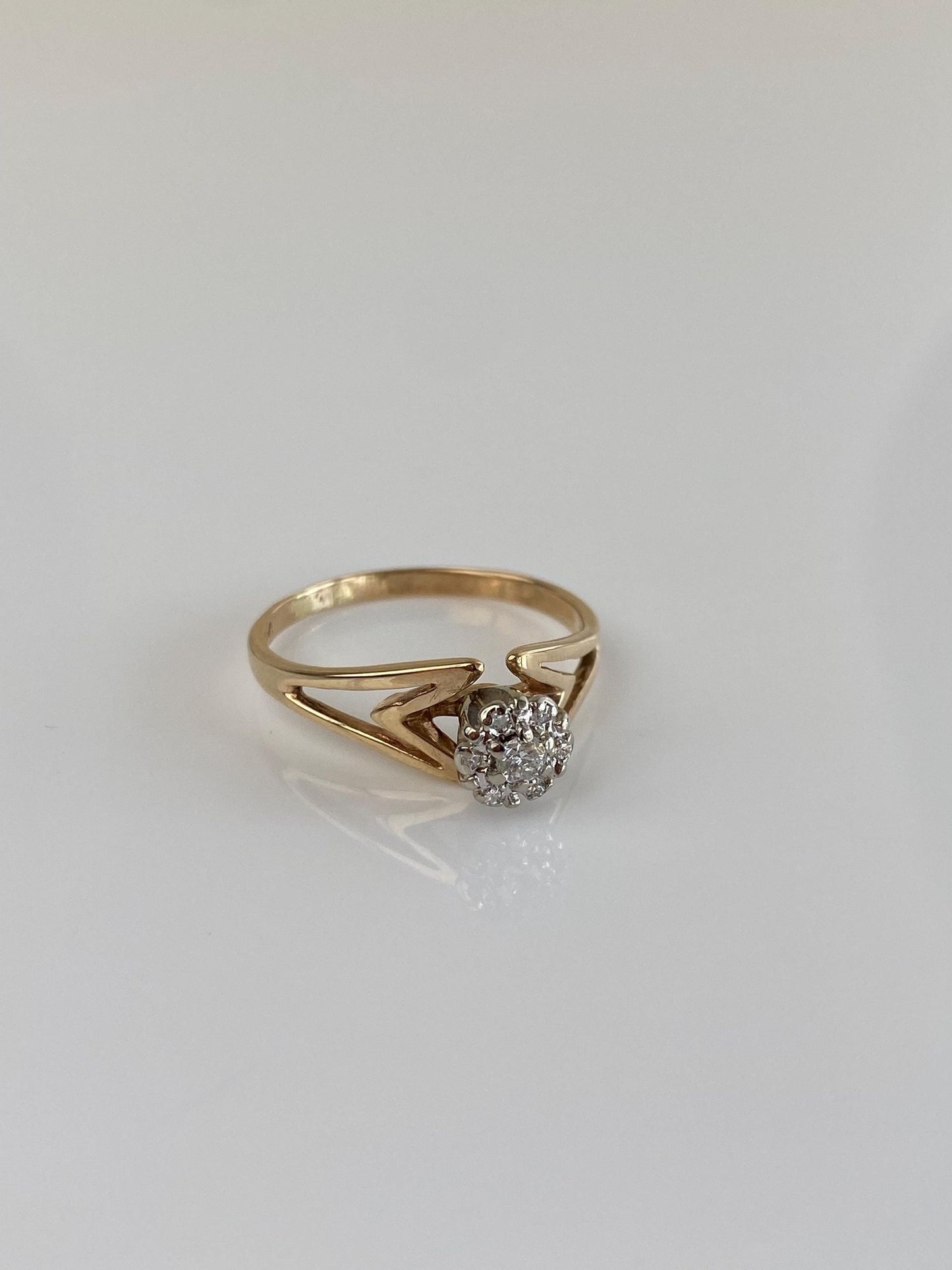 Vintage Solid 10k Yellow Gold Diamond Ring - Size 7.75