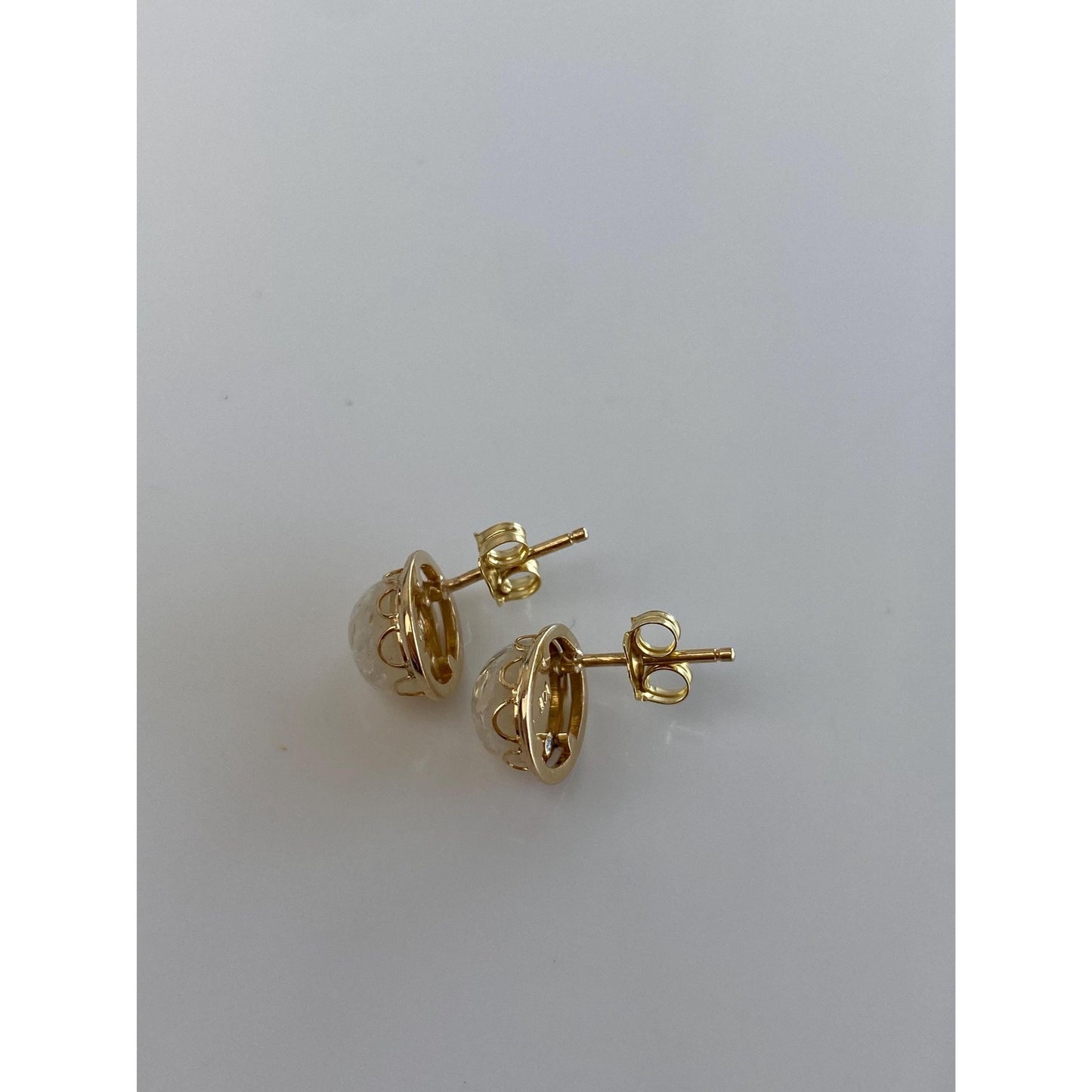 Vintage Solid 14k Yellow Gold Compressed Opal Resin Stud Earrings