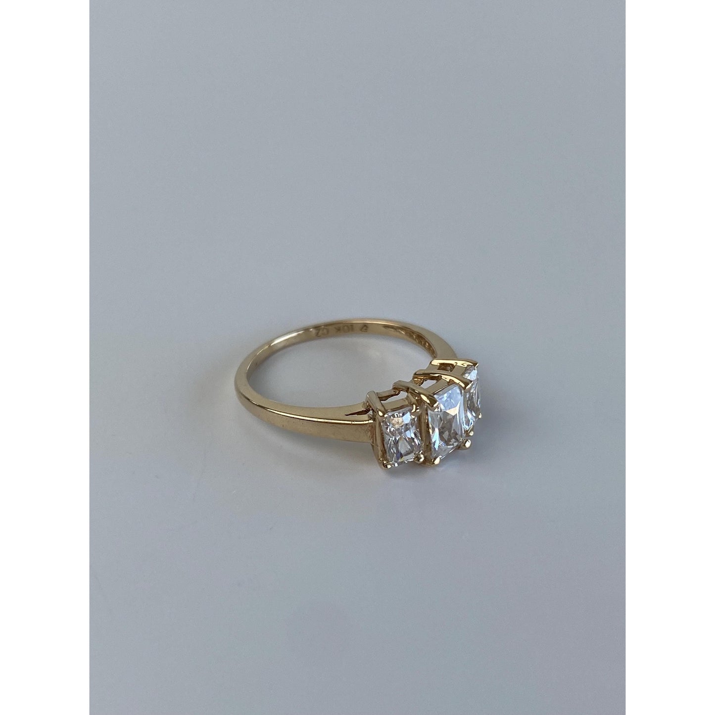 Solid 10k Yellow Gold Clear Cubic Zirconia Row Ring - Size 6.5