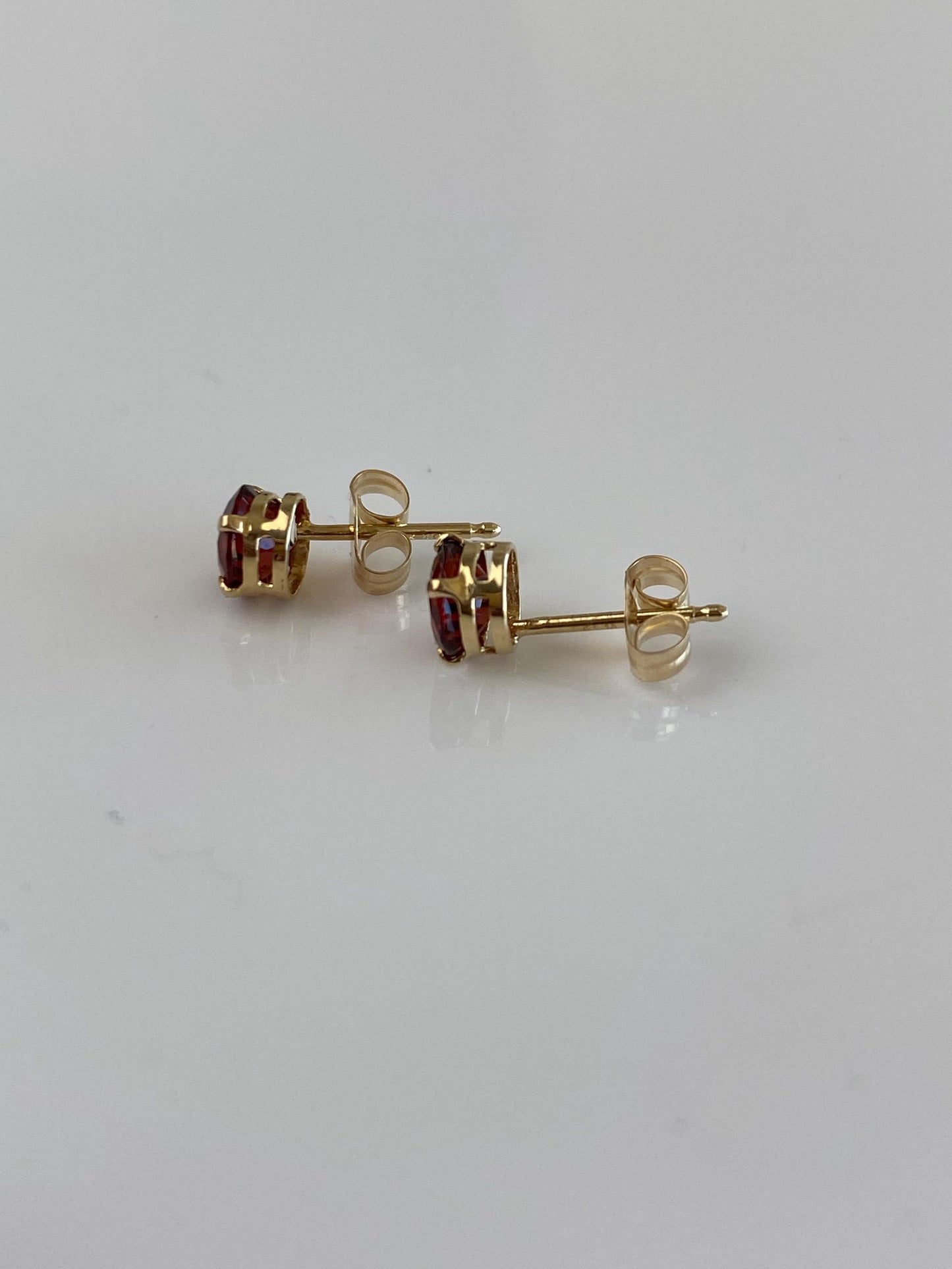 Vintage Solid 14k Yellow Gold Garnet Stud Earrings