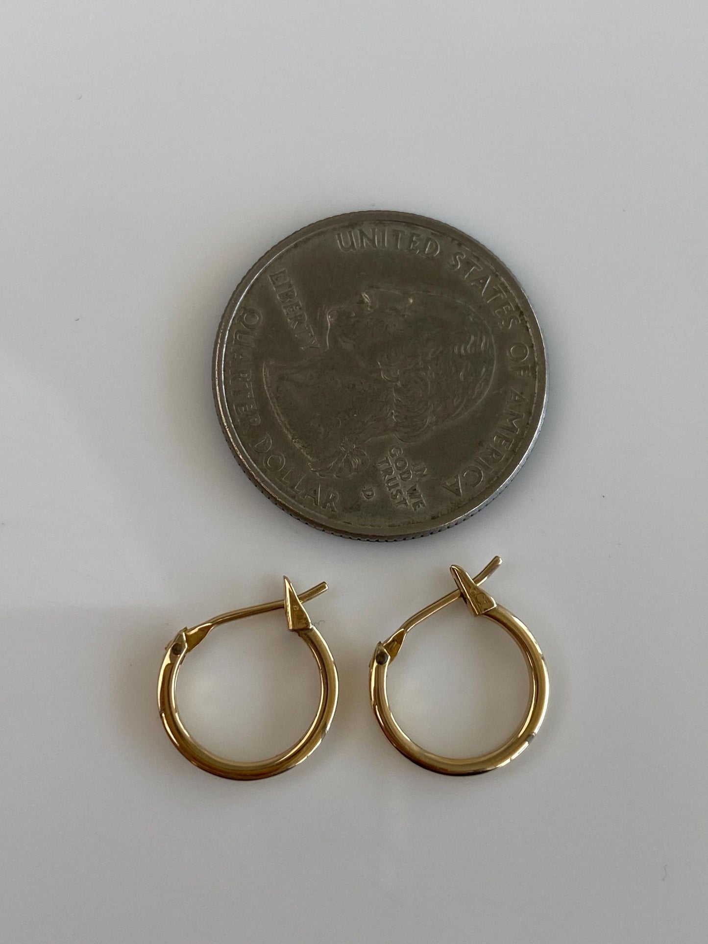 Vintage 14k Yellow Gold Little Hoop Earrings