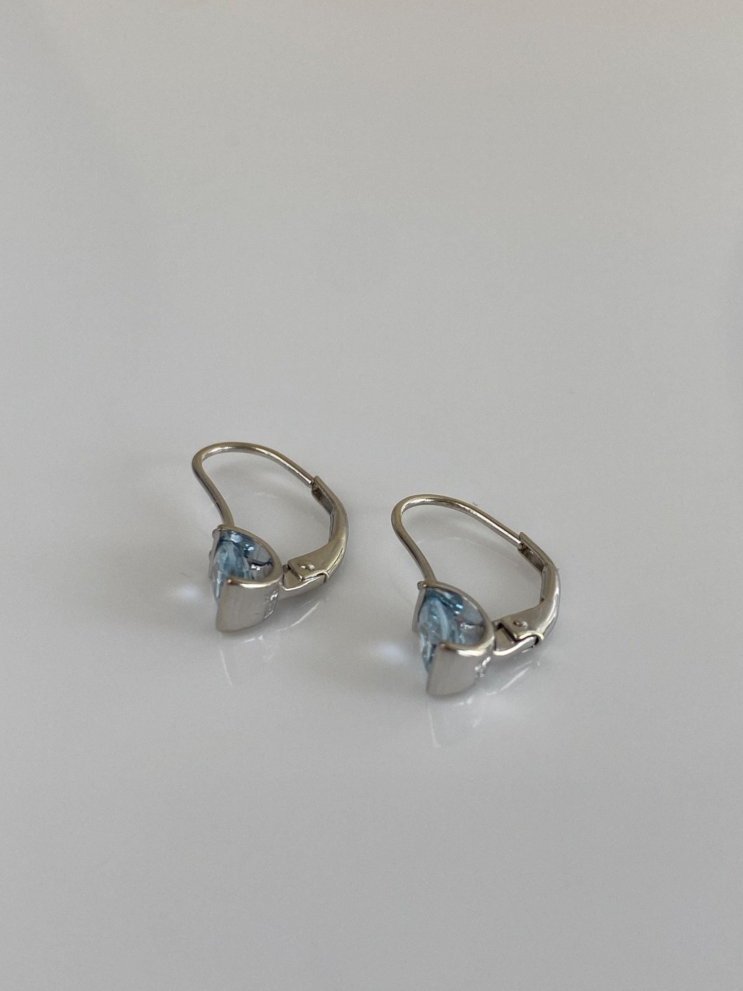 Vintage Solid 14k White Gold Diamond Light Blue Quartz Dangle Earrings