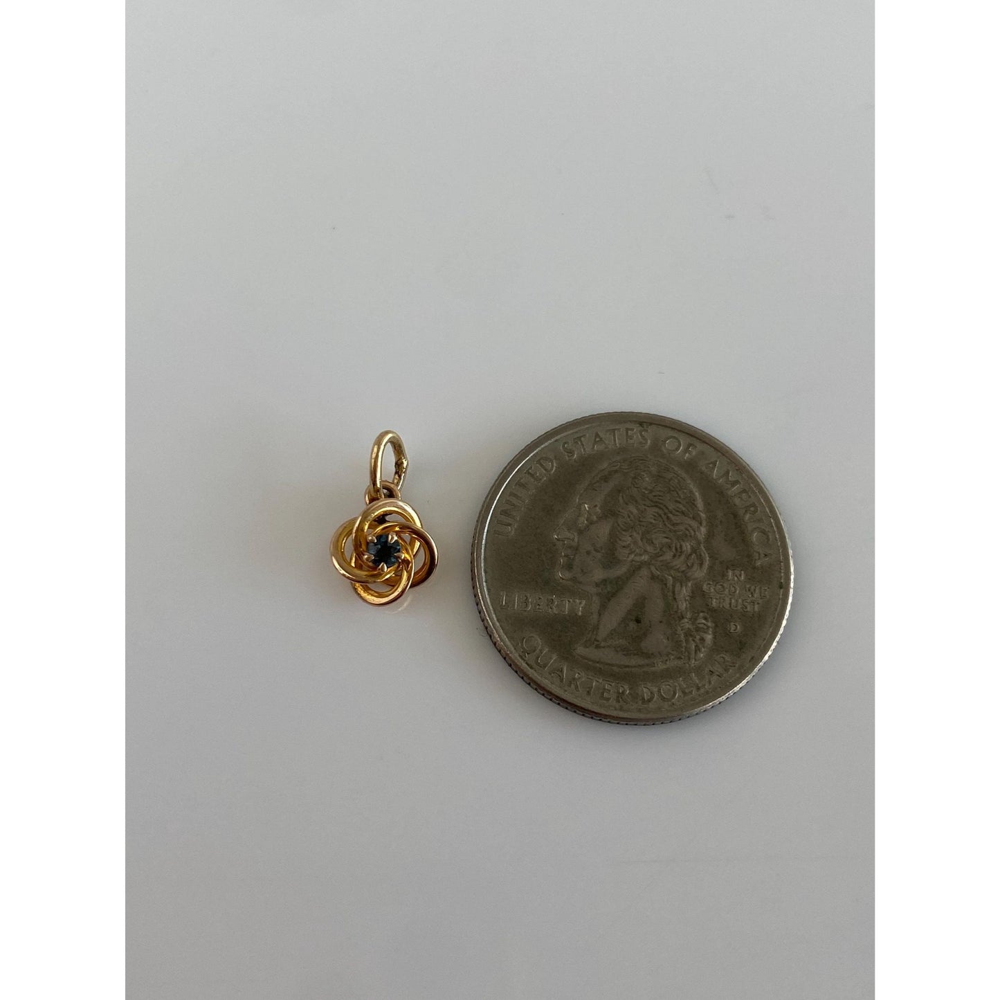 Vintage 10k Yellow Gold Blue Sapphire Knot Charm