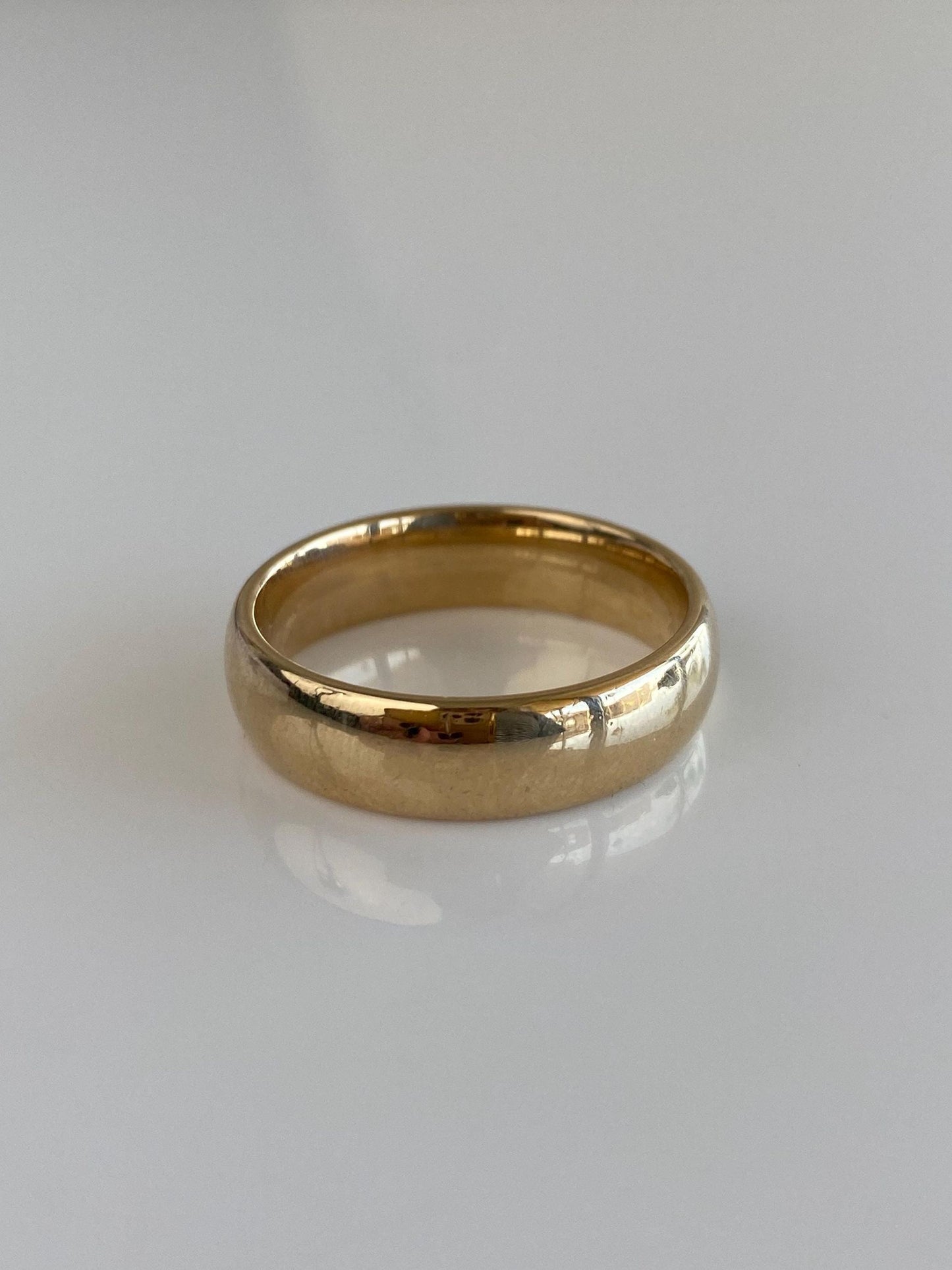 Vintage Solid 14k Yellow Gold Ring Band - Size 10.25